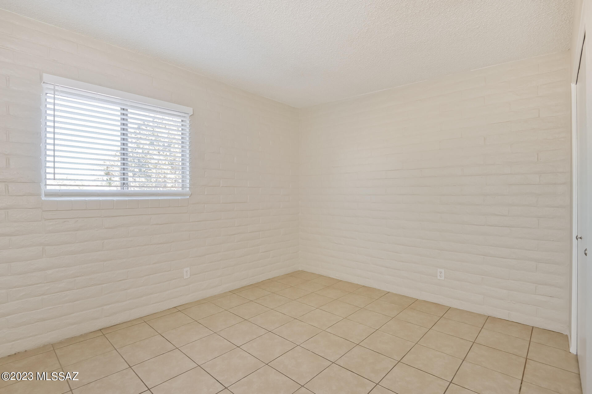 Lakecrest NO. 1 - Residential Lease