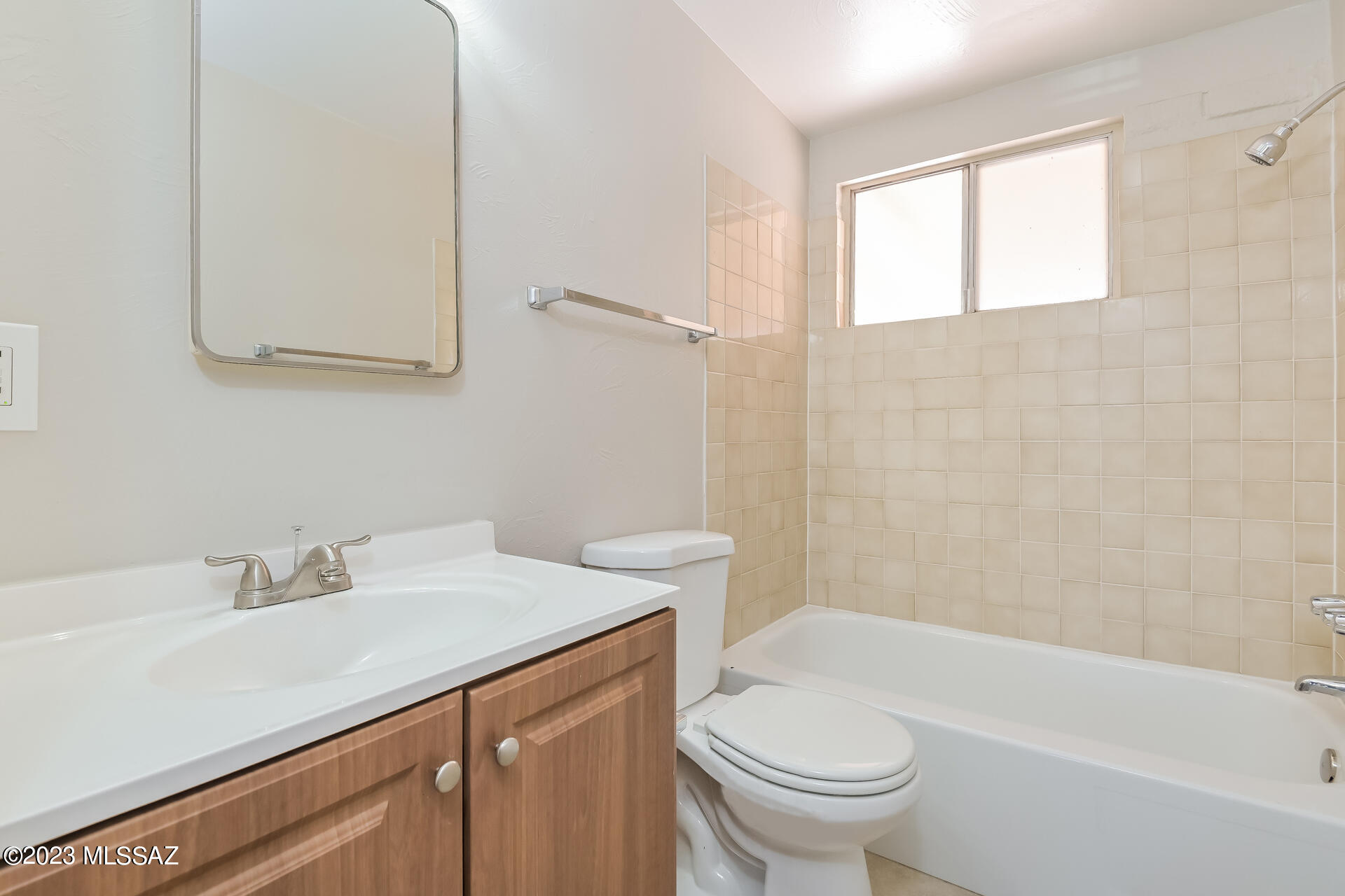 Lakecrest NO. 1 - Residential Lease