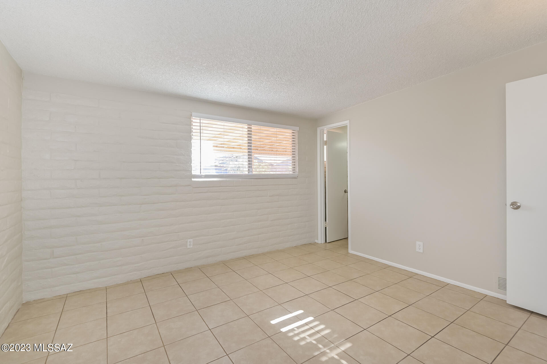 Lakecrest NO. 1 - Residential Lease