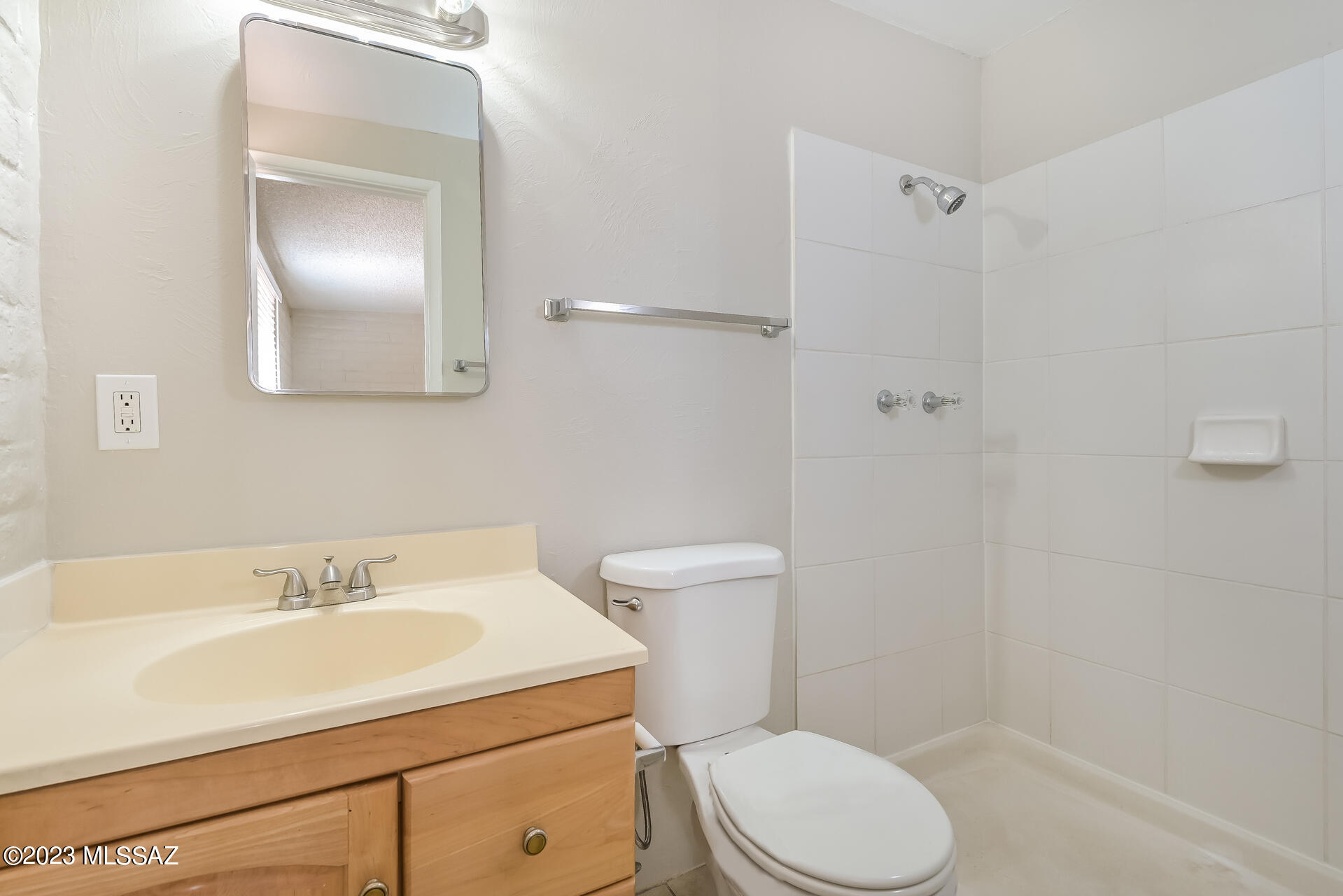 Lakecrest NO. 1 - Residential Lease