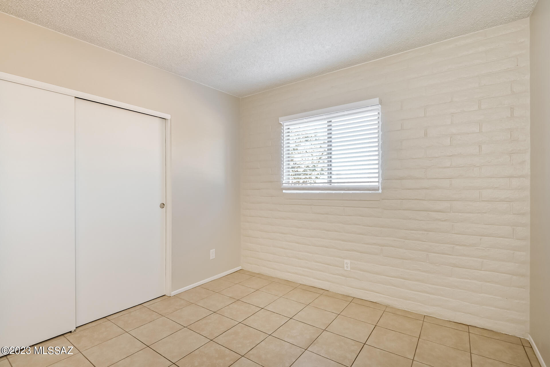 Lakecrest NO. 1 - Residential Lease