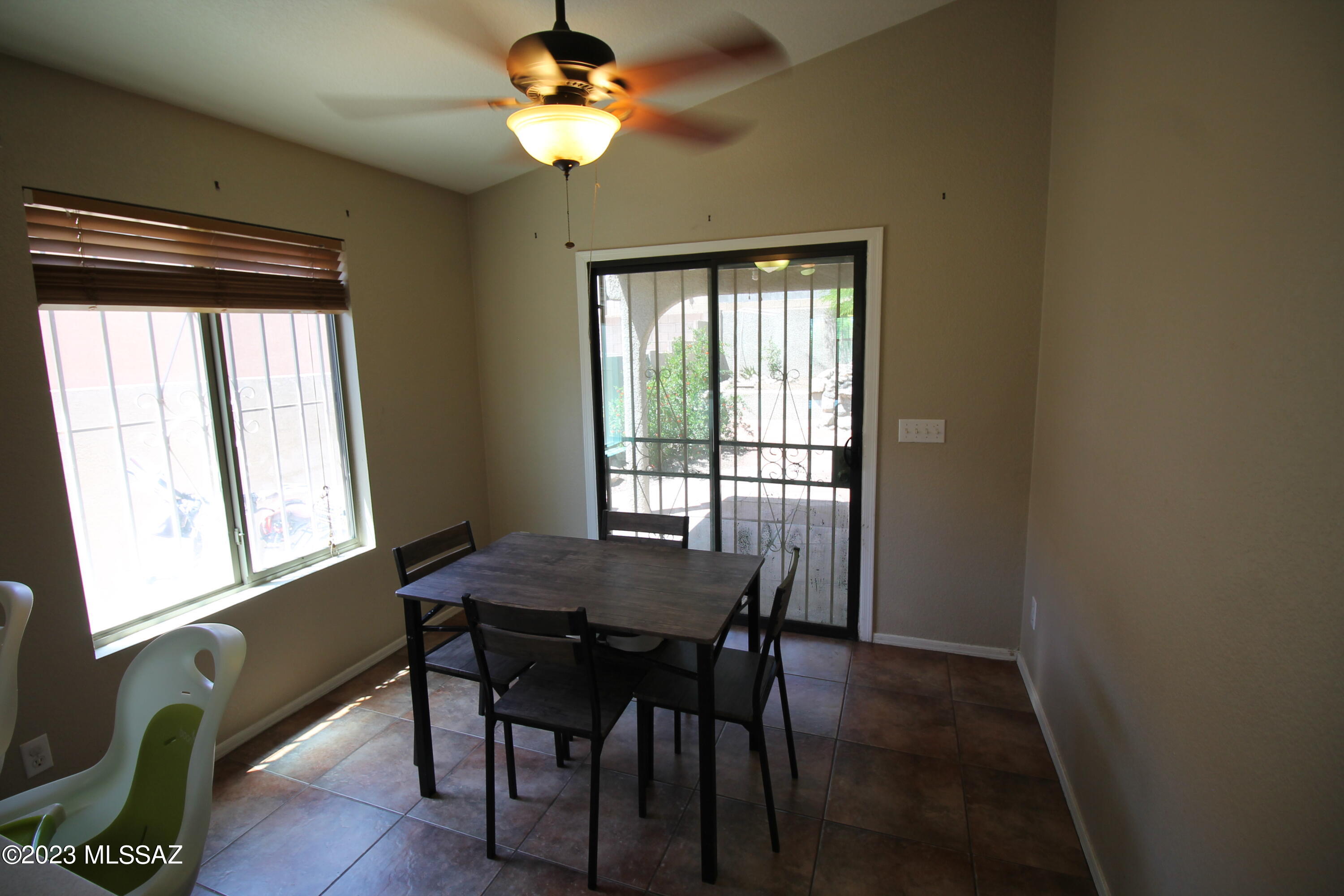 Colina De Oro (1-138) - Residential Lease