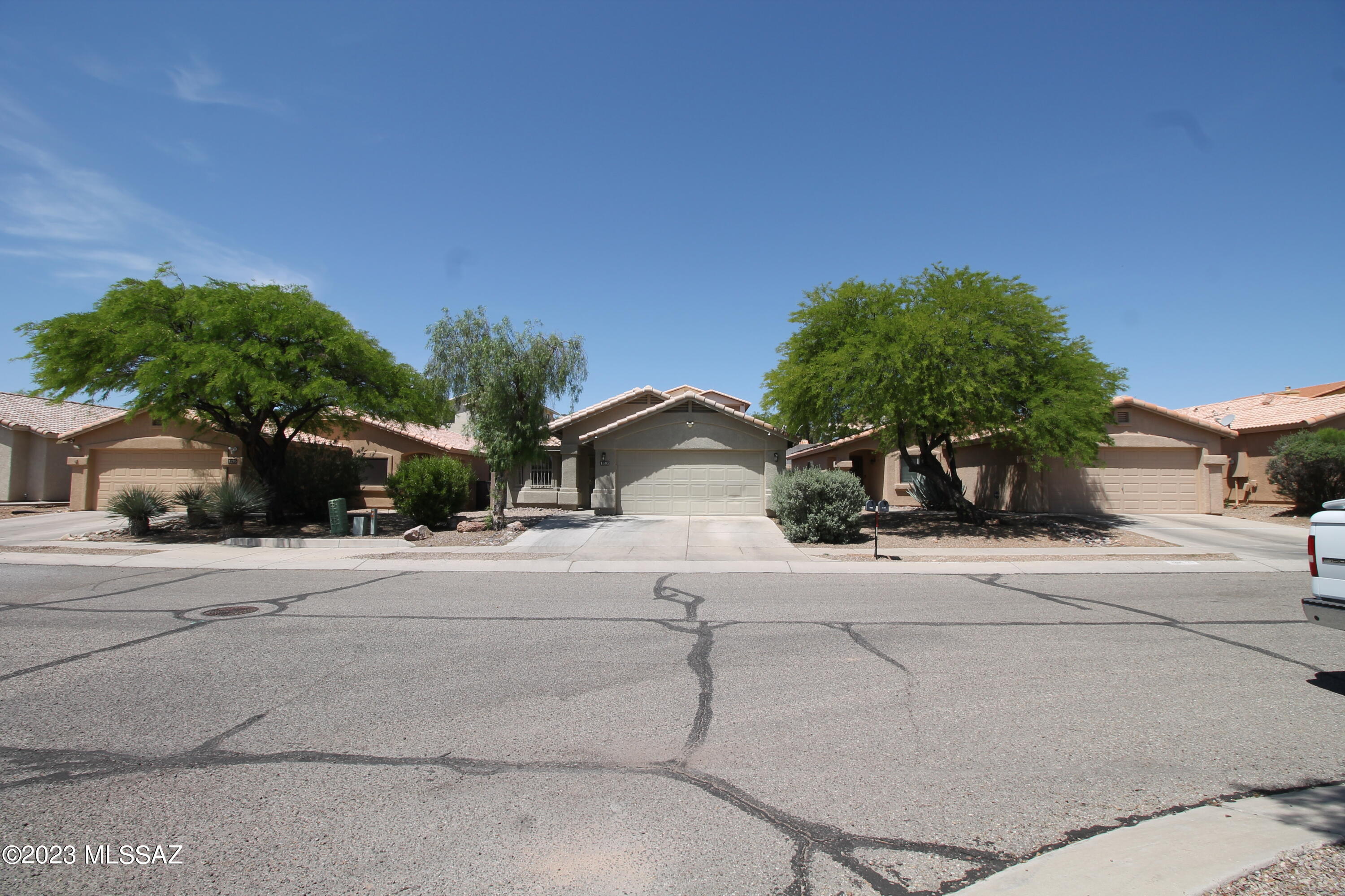 Colina De Oro (1-138) - Residential Lease