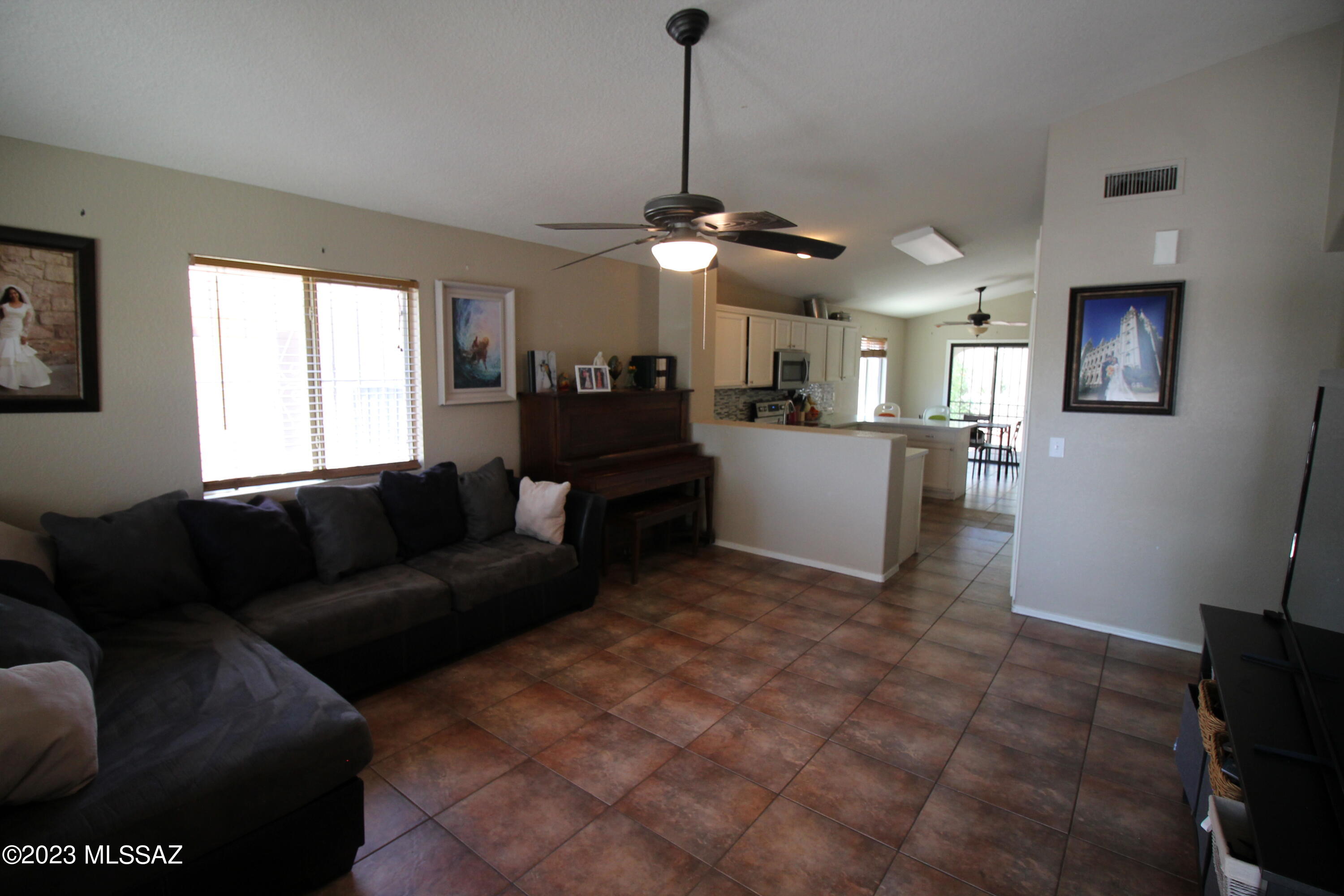 Colina De Oro (1-138) - Residential Lease
