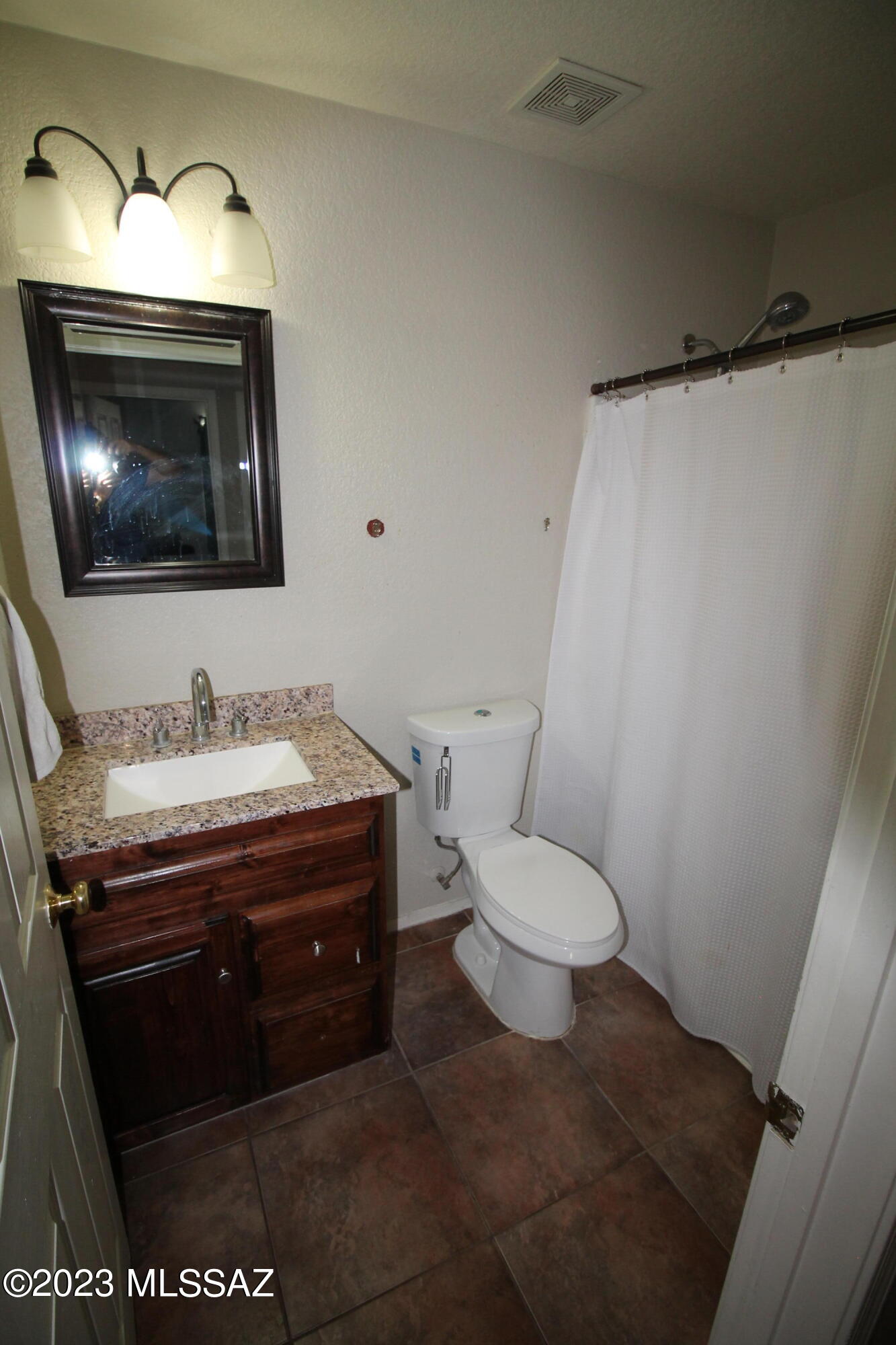 Colina De Oro (1-138) - Residential Lease