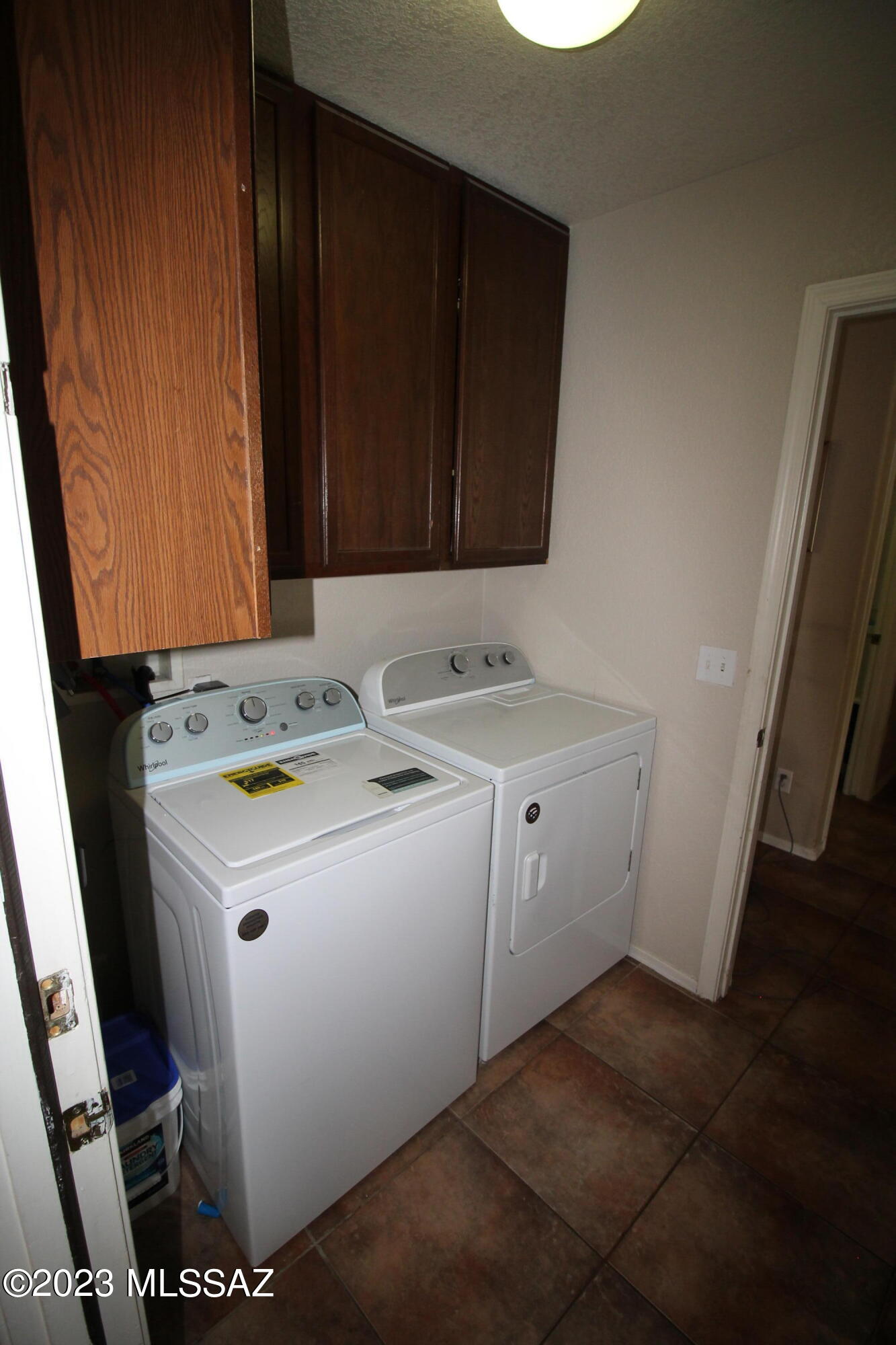 Colina De Oro (1-138) - Residential Lease