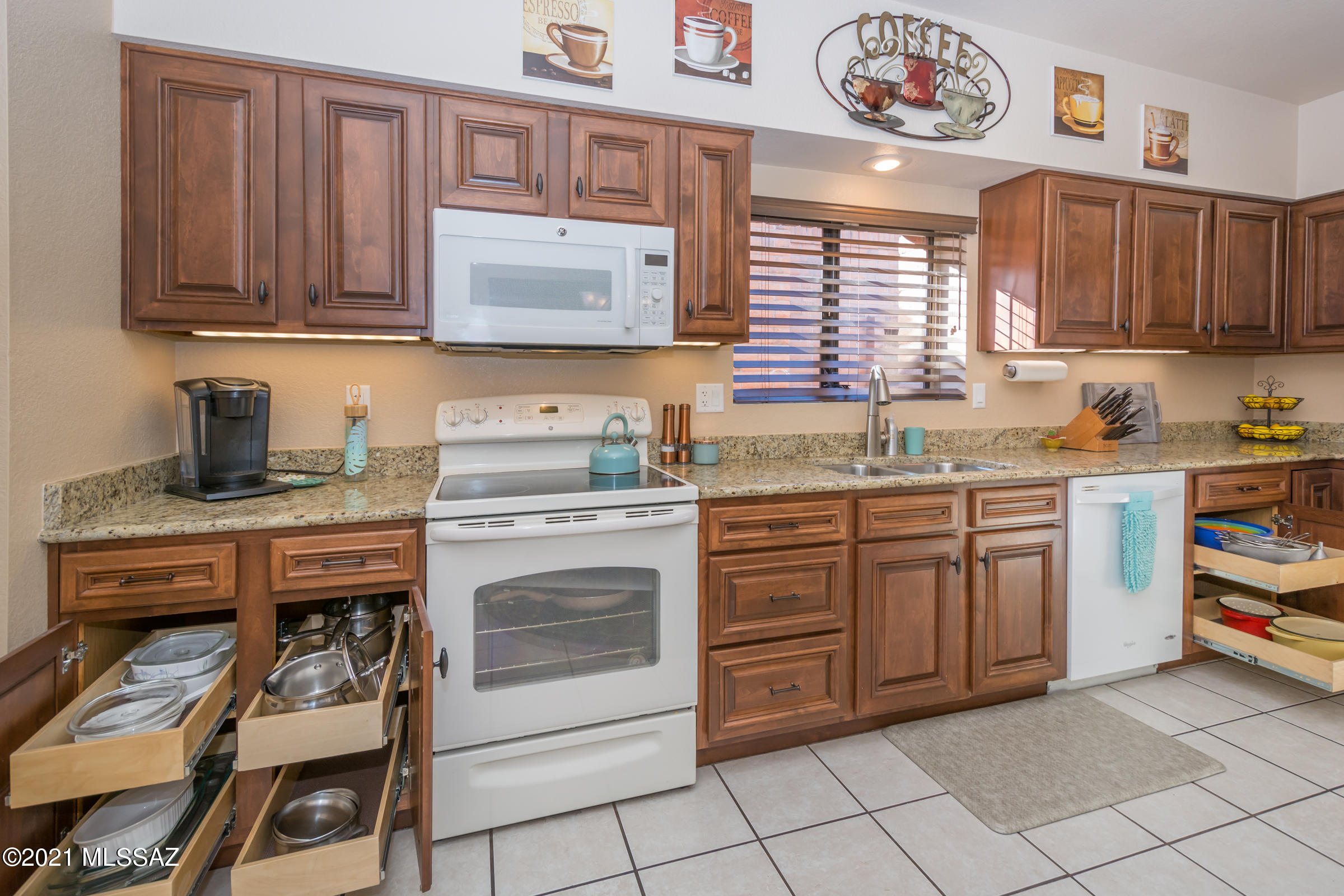 La Cholla Hills(354-439) - Residential