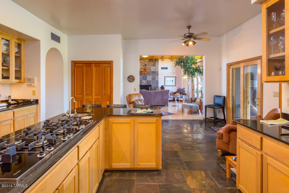 La Cholla Airpark - Residential