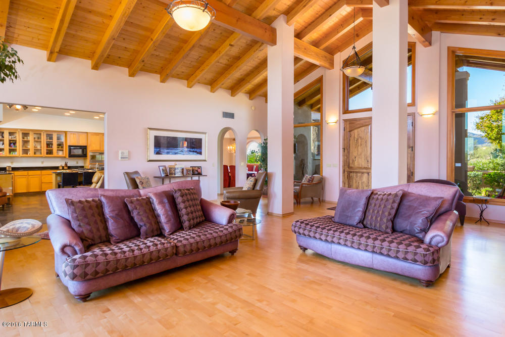 La Cholla Airpark - Residential