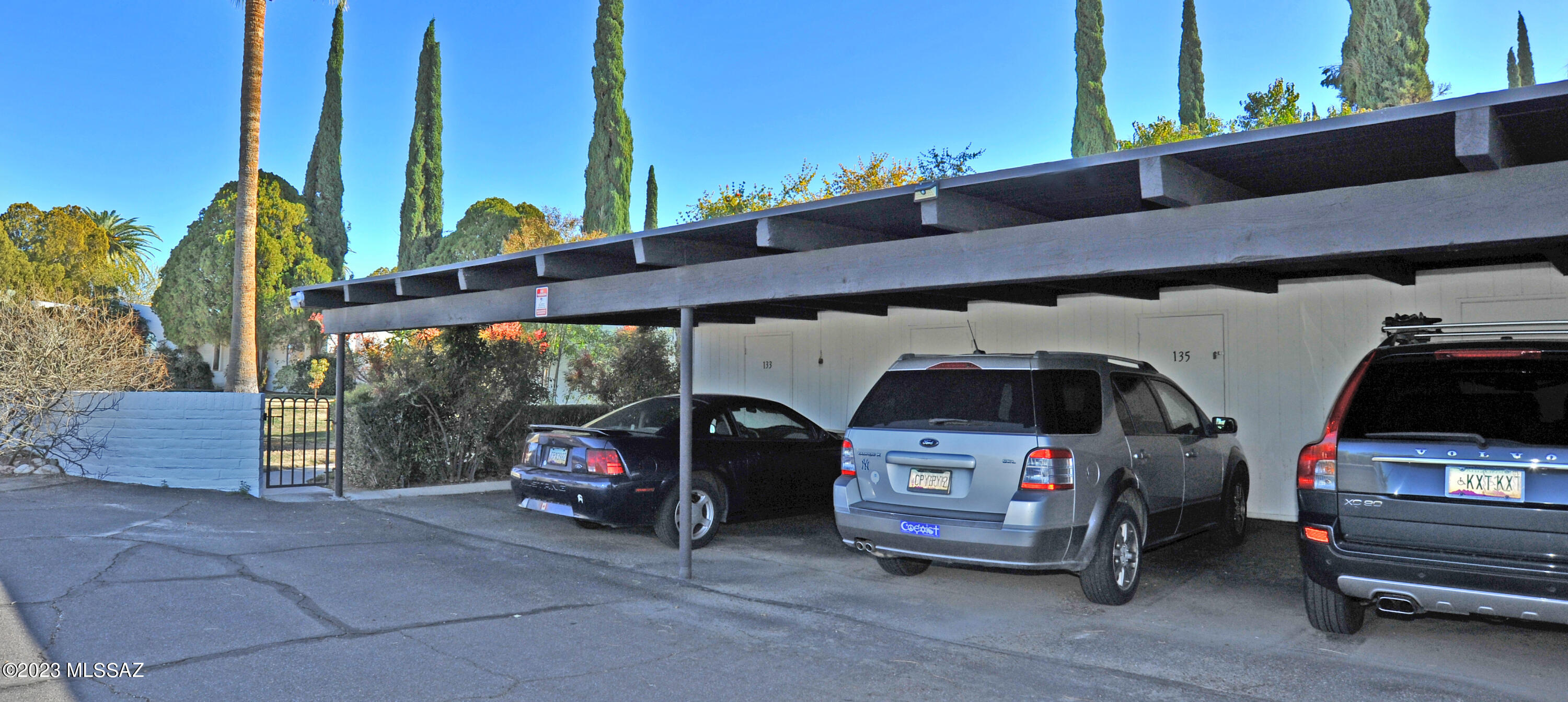 Las Lomitas (1) - Residential