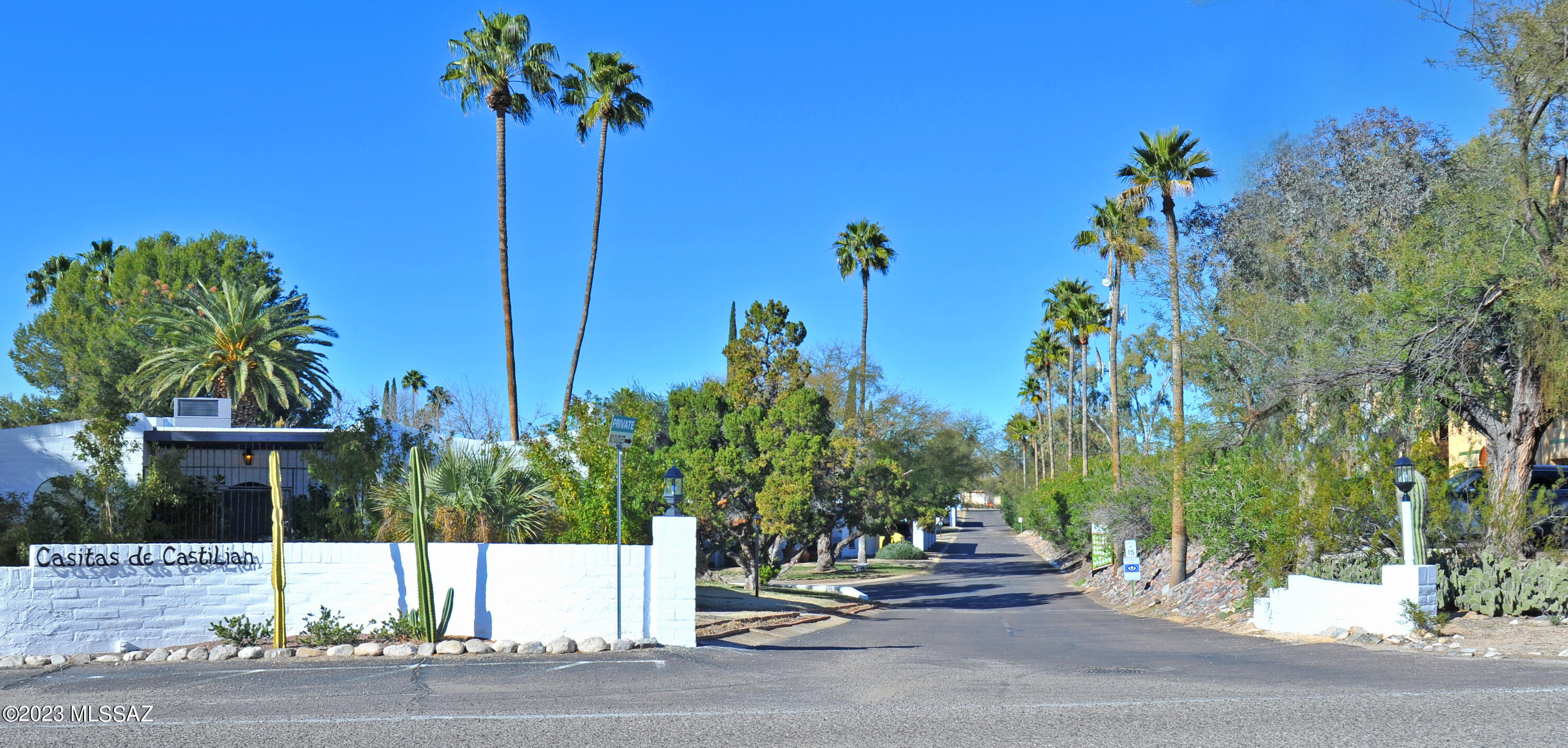 Las Lomitas (1) - Residential
