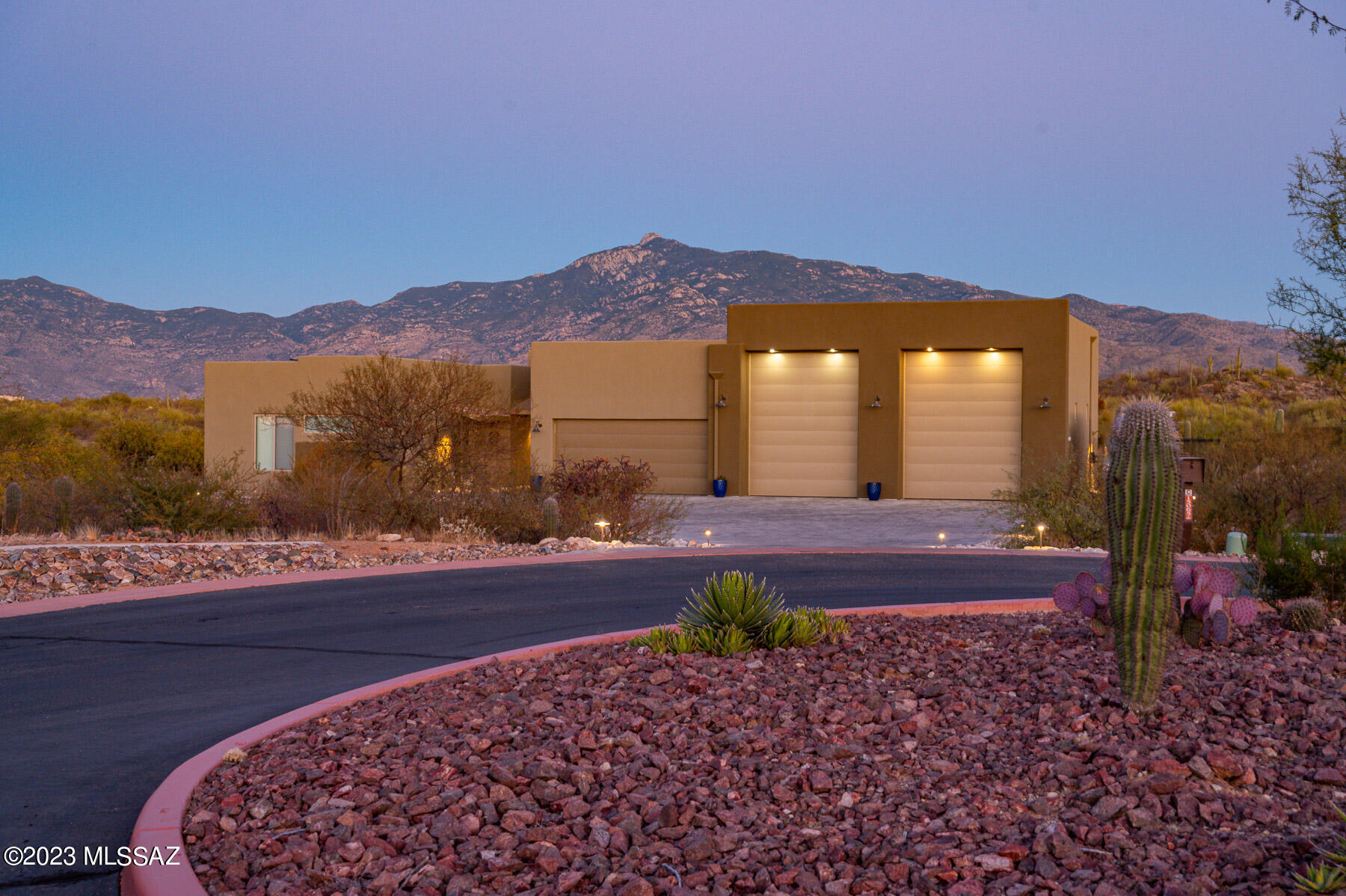 Coyote Creek (1-395) - Residential