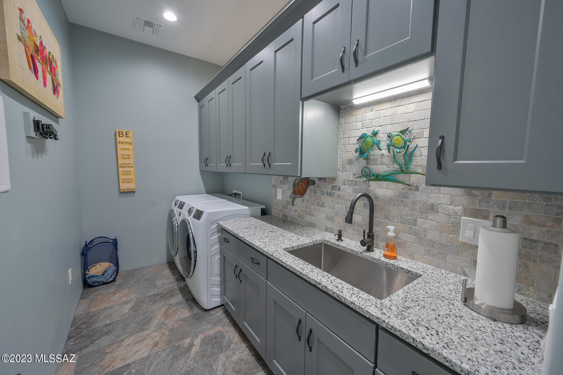 Coyote Creek (1-395) - Residential