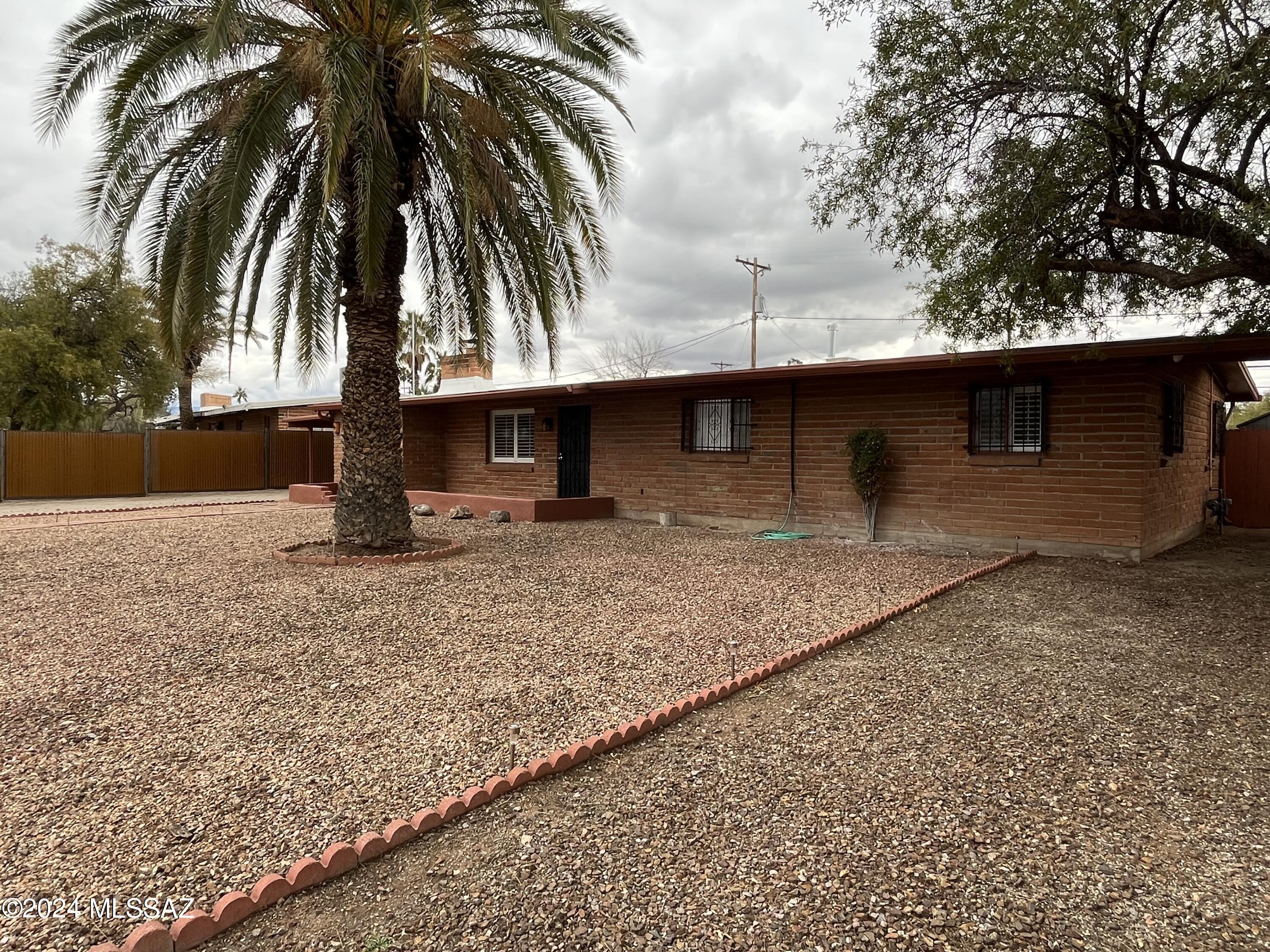 Casas De Carlos - Residential Lease