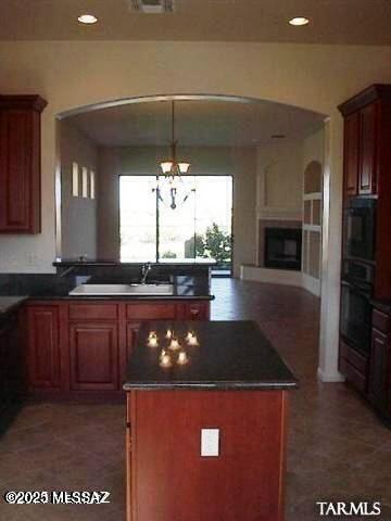 Village Five At the Villages Of La Paloma (1-71) - Residential Lease