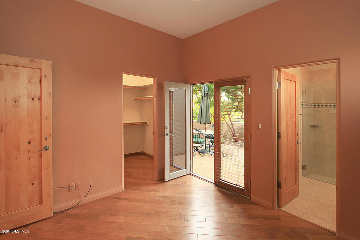 Honey Bee Ridge(The Estates At) - Residential