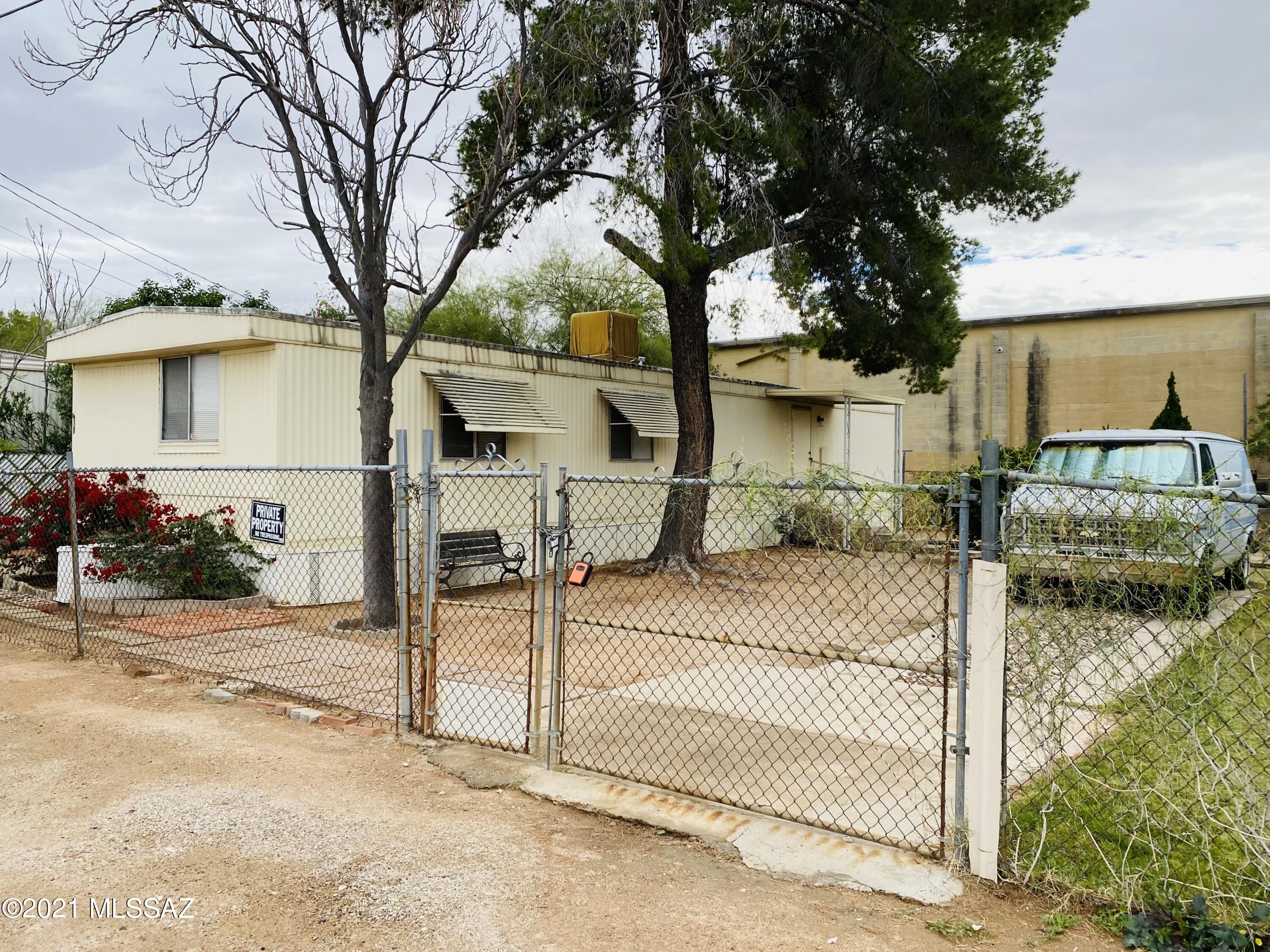 Come see this 2 bedroom mobile home nestled on a sizable lot of over 6,000 sqft! The interior offers a formal living room, carpet in all the right places, & a fully equipped eat-in kitchen with lots of storage. The bedrooms come with mirror door closets. Outside, you'll find a convenient storage shed, lush grass, a cozy patio, fragrant citrus trees, & colorful vegetation. Call to schedule a showing today!