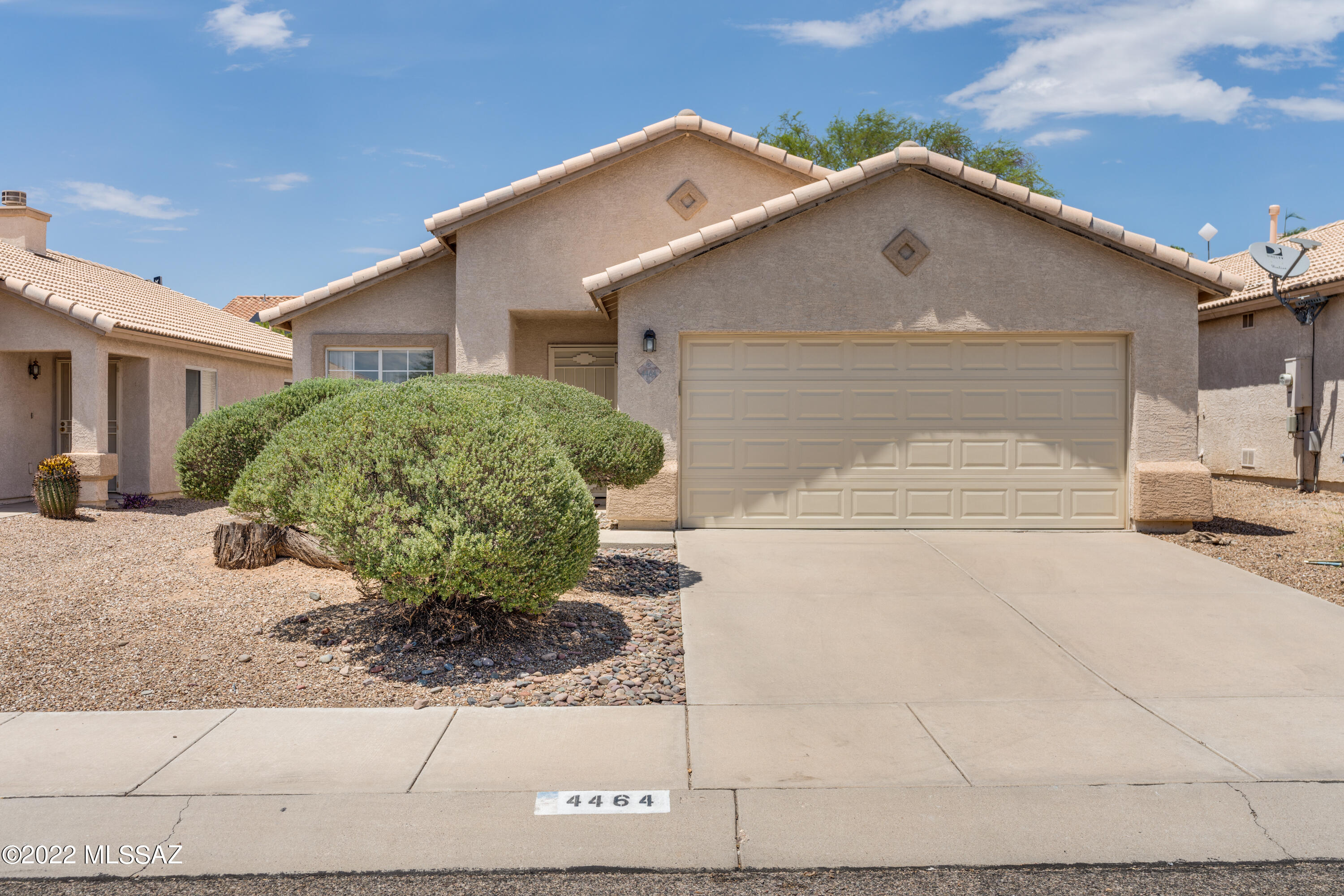MOVE IN READY and Priced to sell home in desirable, NW Suncrest neighborhood! This immaculately clean, 3 BD with 2 full Bath home boasts All NEW Carpet and NEW Interior paint throughout... AMAZING LOCATION! 5 minutes to Pima Community College, I-10, Golfing, Parks, YMCA Pool and facilities, restaurants, Shopping, and all elementary, middle and high schools. Enter into a large and spacious living area and follow through to another large family room and kitchen area. Backyard has covered patio area for BBQs with friends. North/South exposure for energy efficiency. HVAC is only 4 years old! Water Heater and Garage door are less than two years. The Same floor plan home in this neighborhood sold for $357,000 in May! So run, don't walk to see this beauty!!