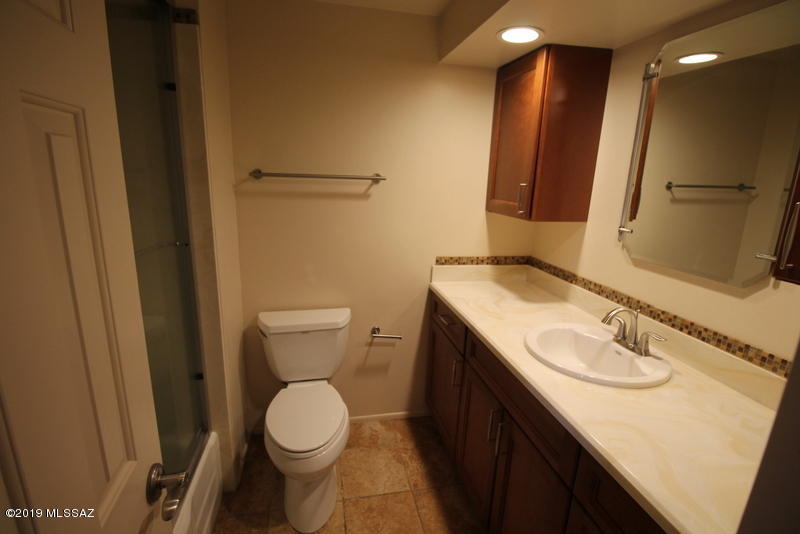 Carriage Hill NO. 3  Blk 1 - Residential Lease