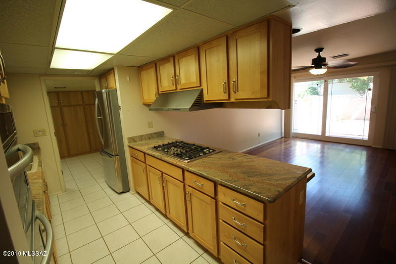 Carriage Hill NO. 3  Blk 1 - Residential Lease