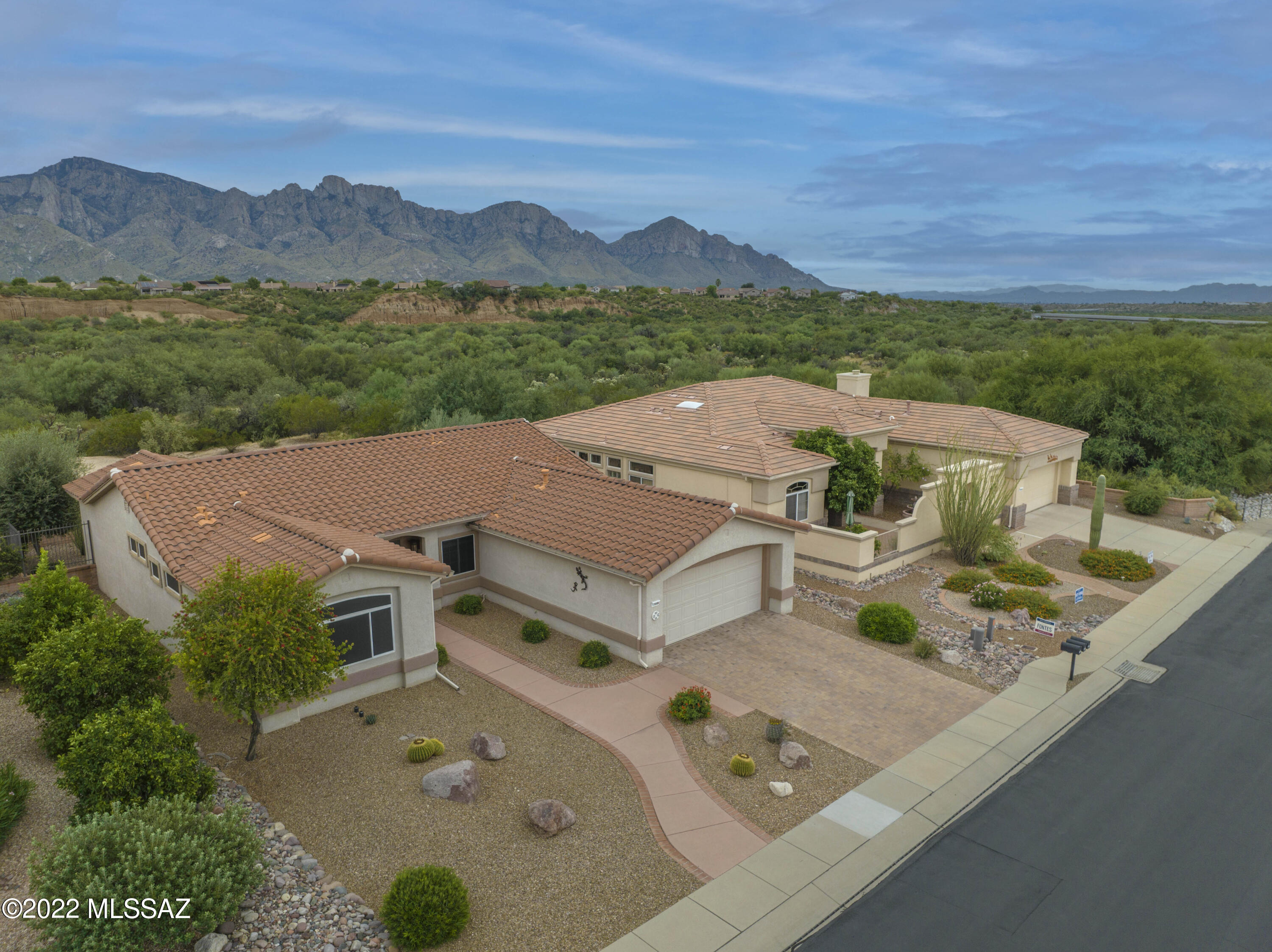 Gorgeous Crescent model located on a panoramic view lot! Great Room concept, fantastic views. Updated kitchen cabinets with expanded quartz counter tops into Dining area. Upgraded baths includes vessel sinks, guest bath has granite counter tops and quartz counter tops in primary bath. 20'' Porcelain tile laid in a wave pattern, roof replaced in 2018. Well maintained and ready for move in. Located on most desirable street in Sun City!