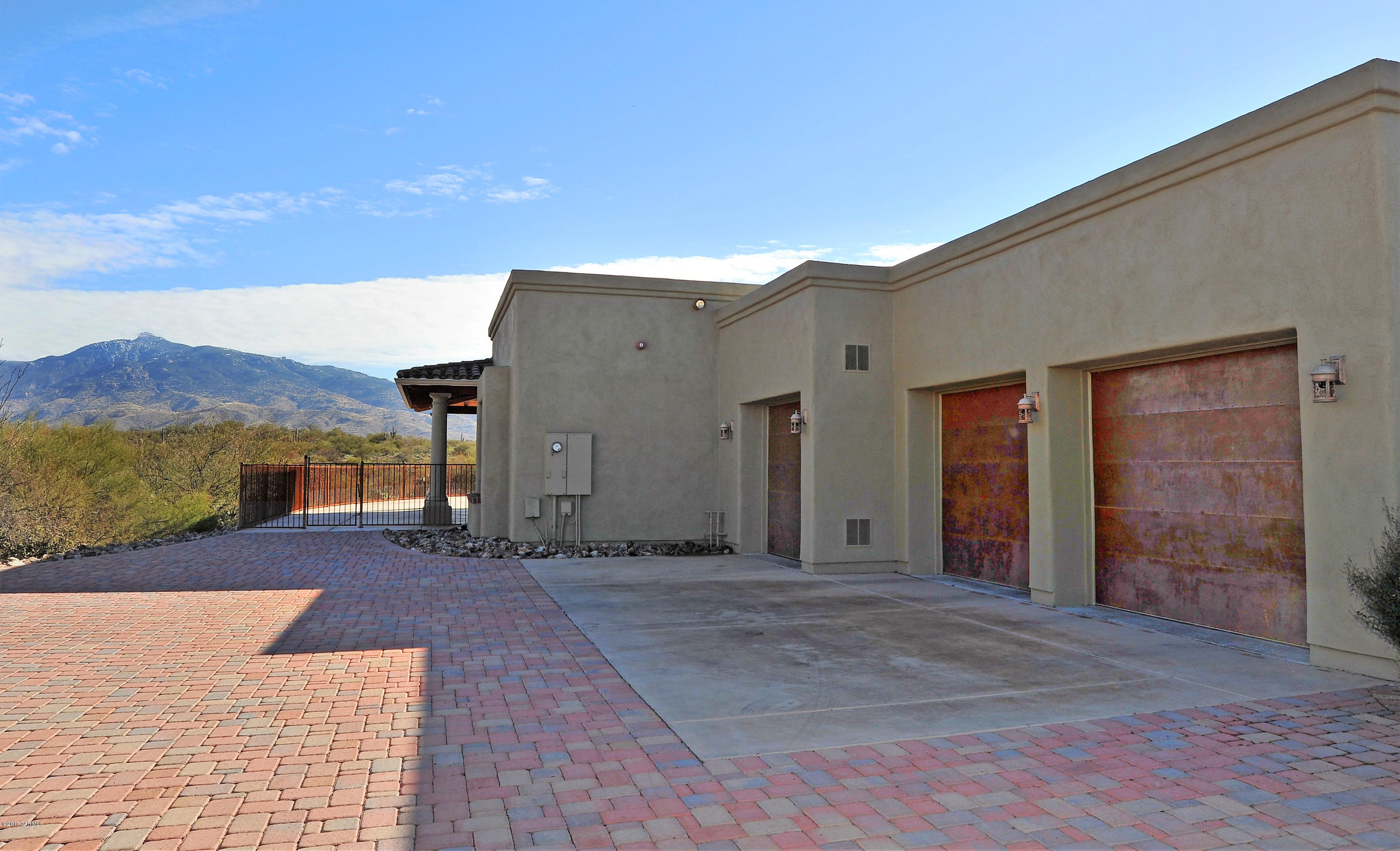 Coyote Creek (1-395) - Residential