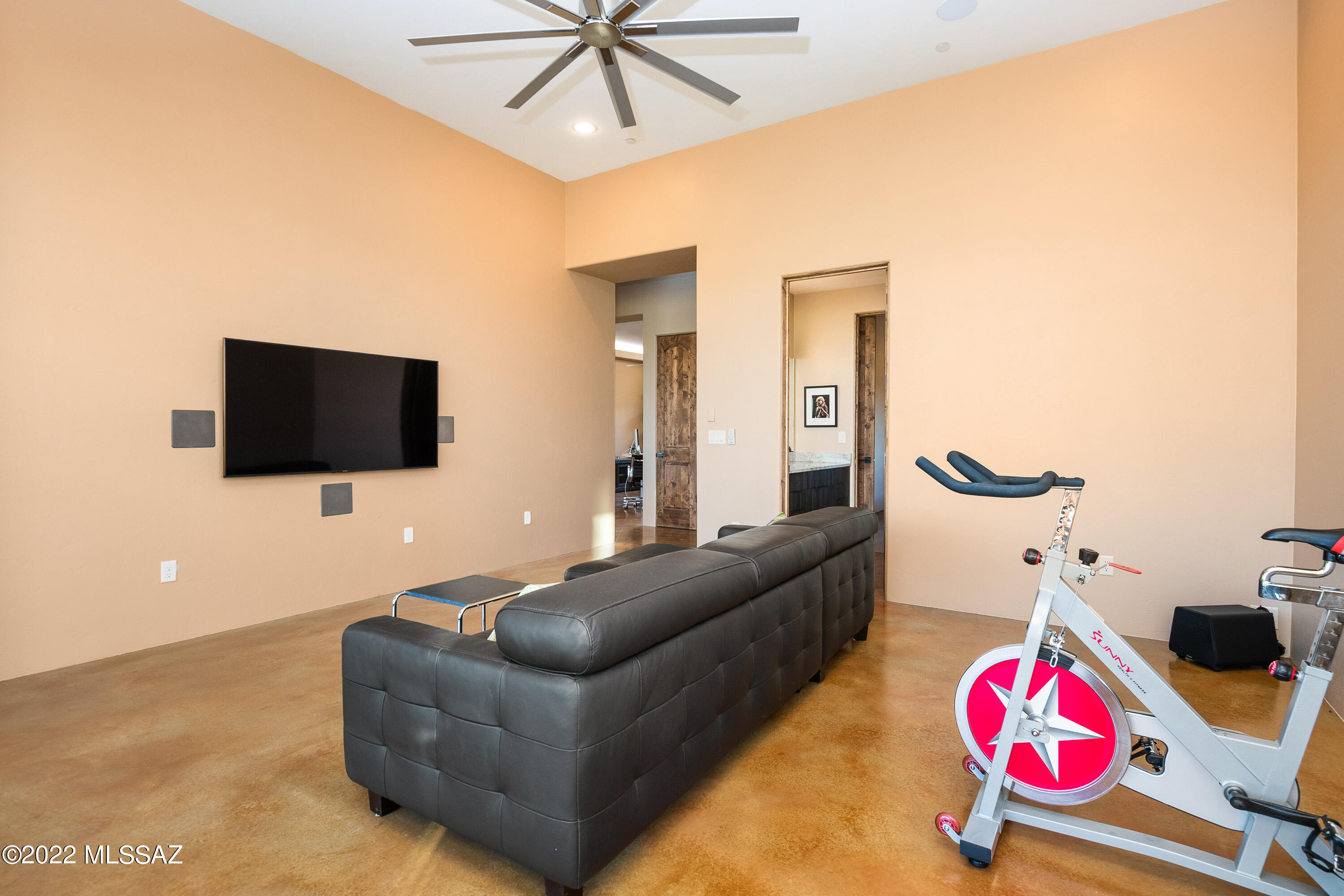 Coyote Creek (1-395) - Residential