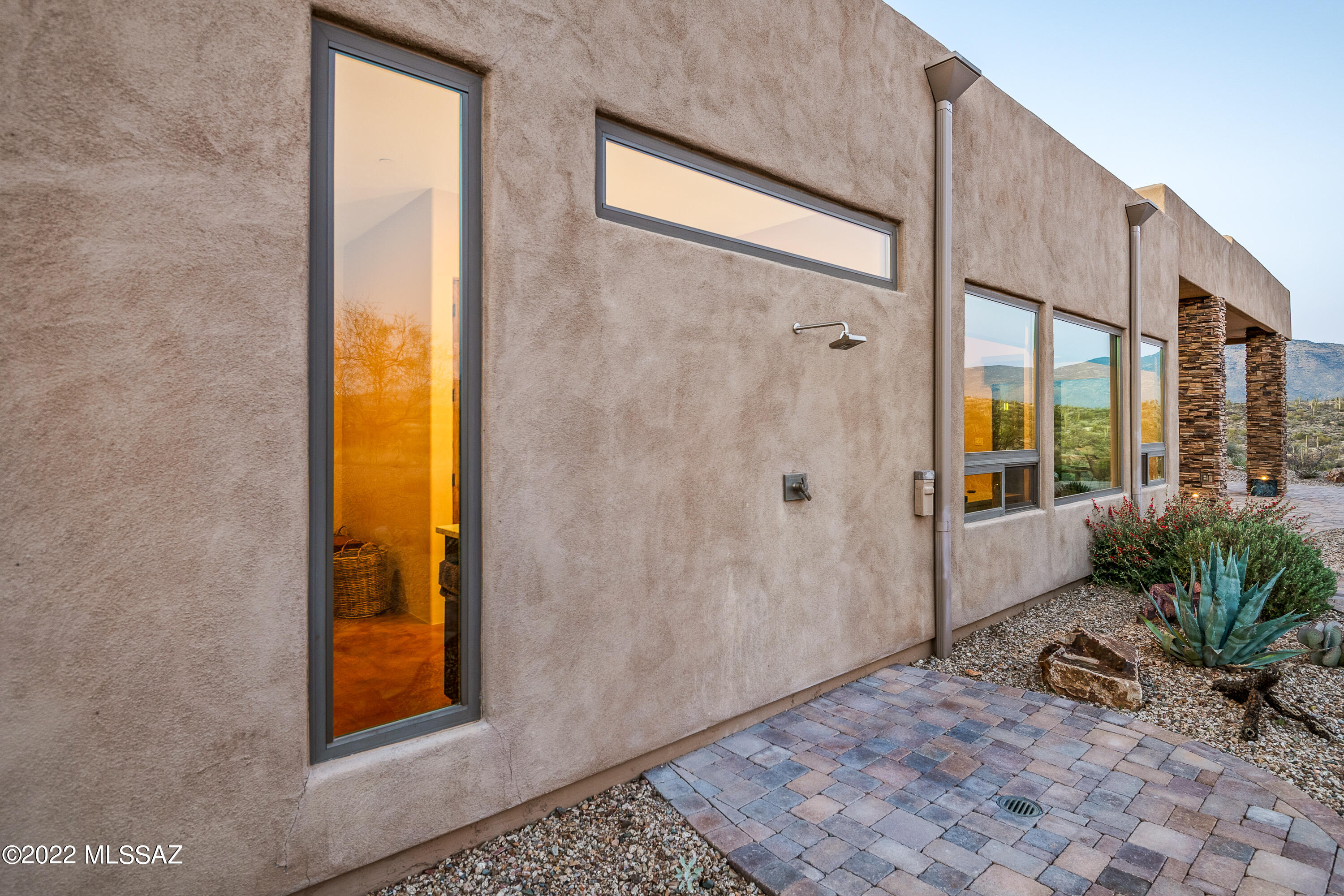 Coyote Creek (1-395) - Residential