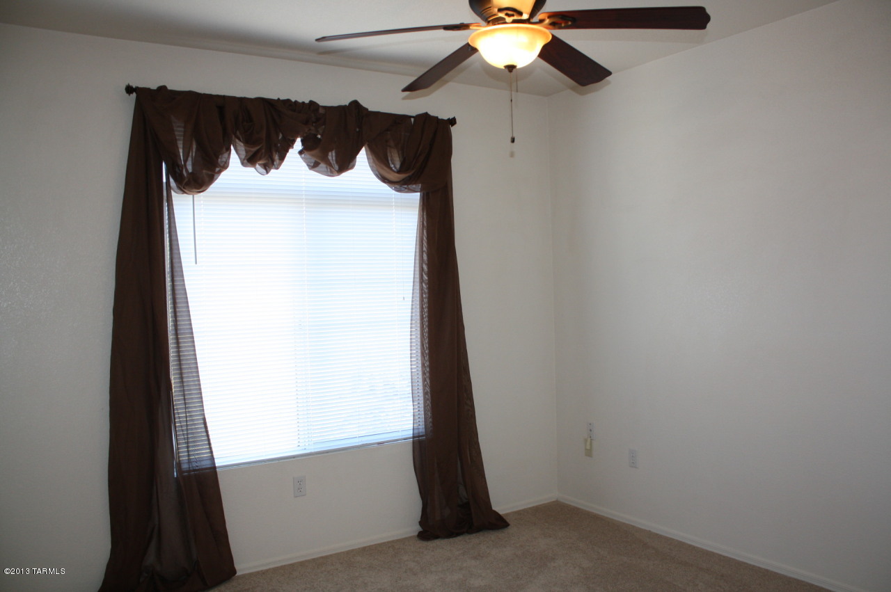 Pinnacle Canyon Condominium - Residential Lease
