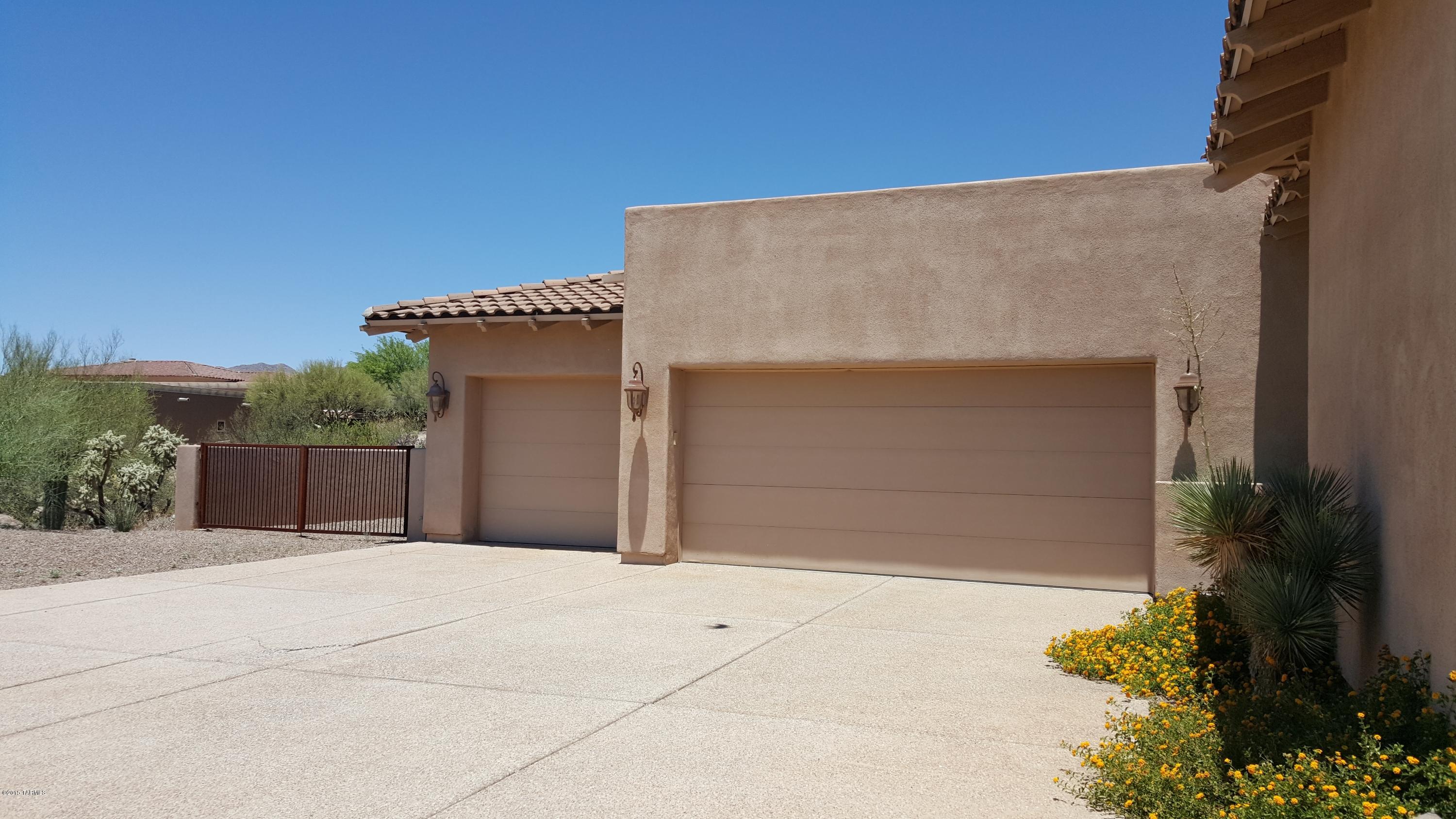 Honey Bee Ridge(The Estates At) - Residential