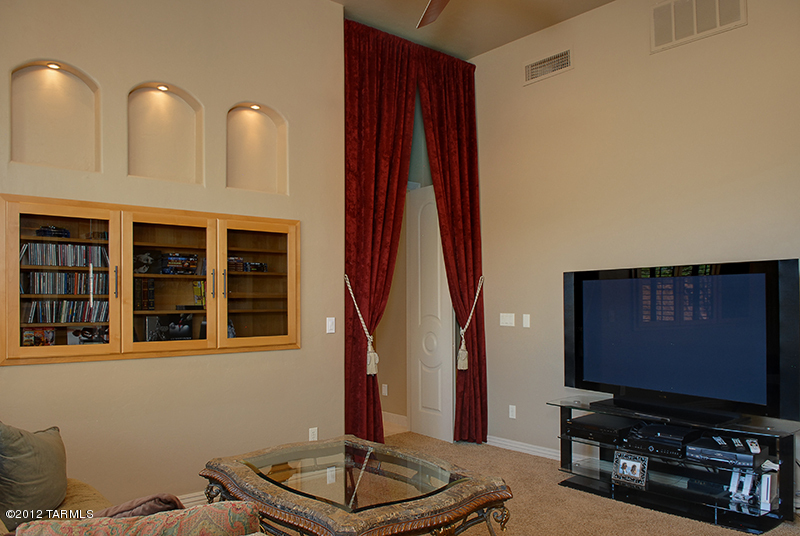 Honey Bee Ridge(The Estates At) - Residential