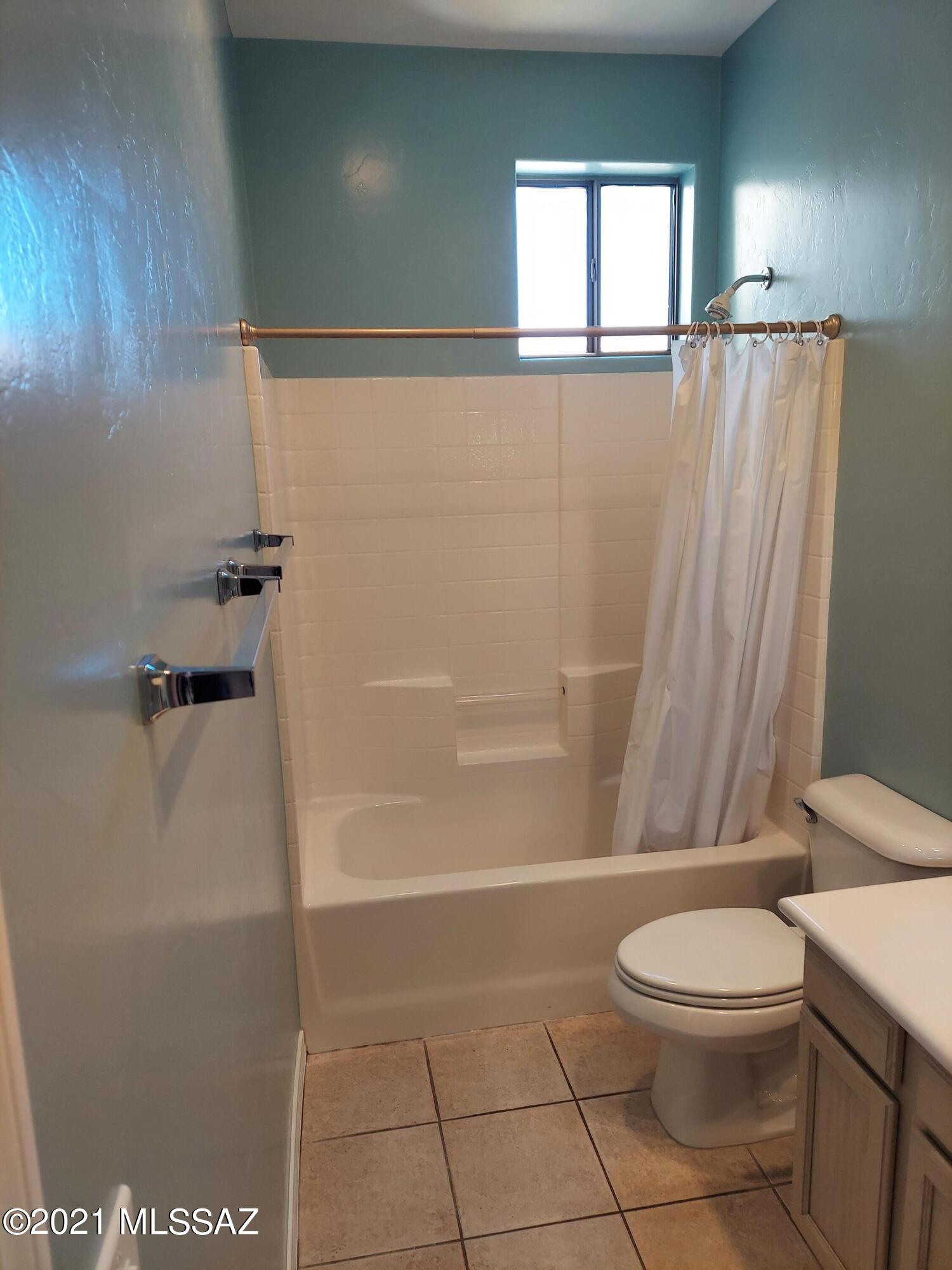 Las Campanas Village (1-111) - Residential