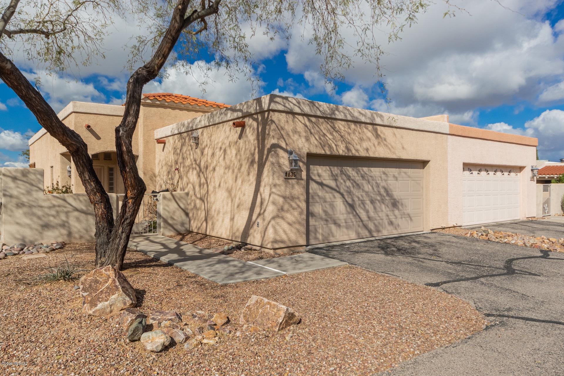 La Esperanza Town Homes (1-26) - Residential
