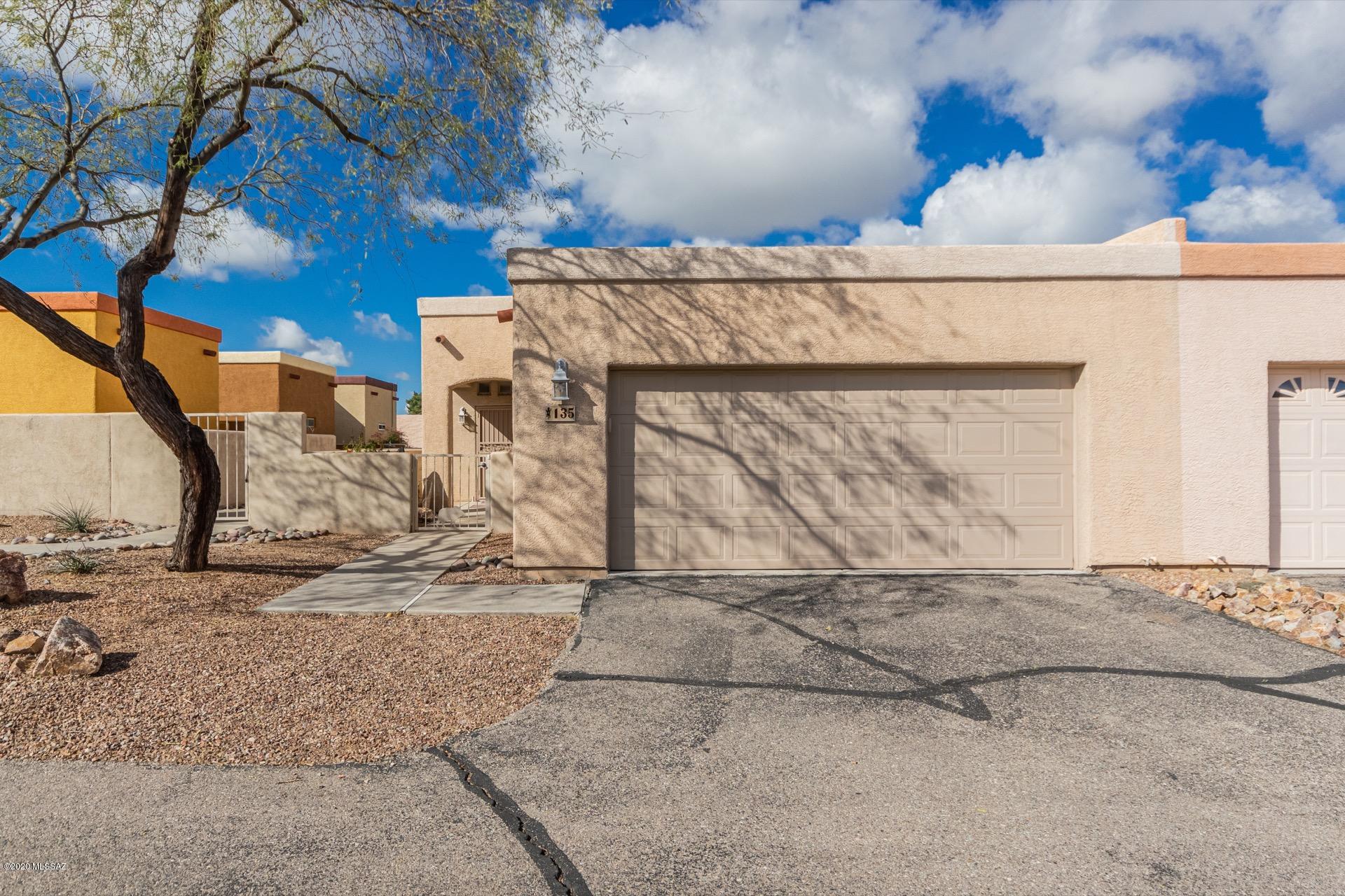 La Esperanza Town Homes (1-26) - Residential