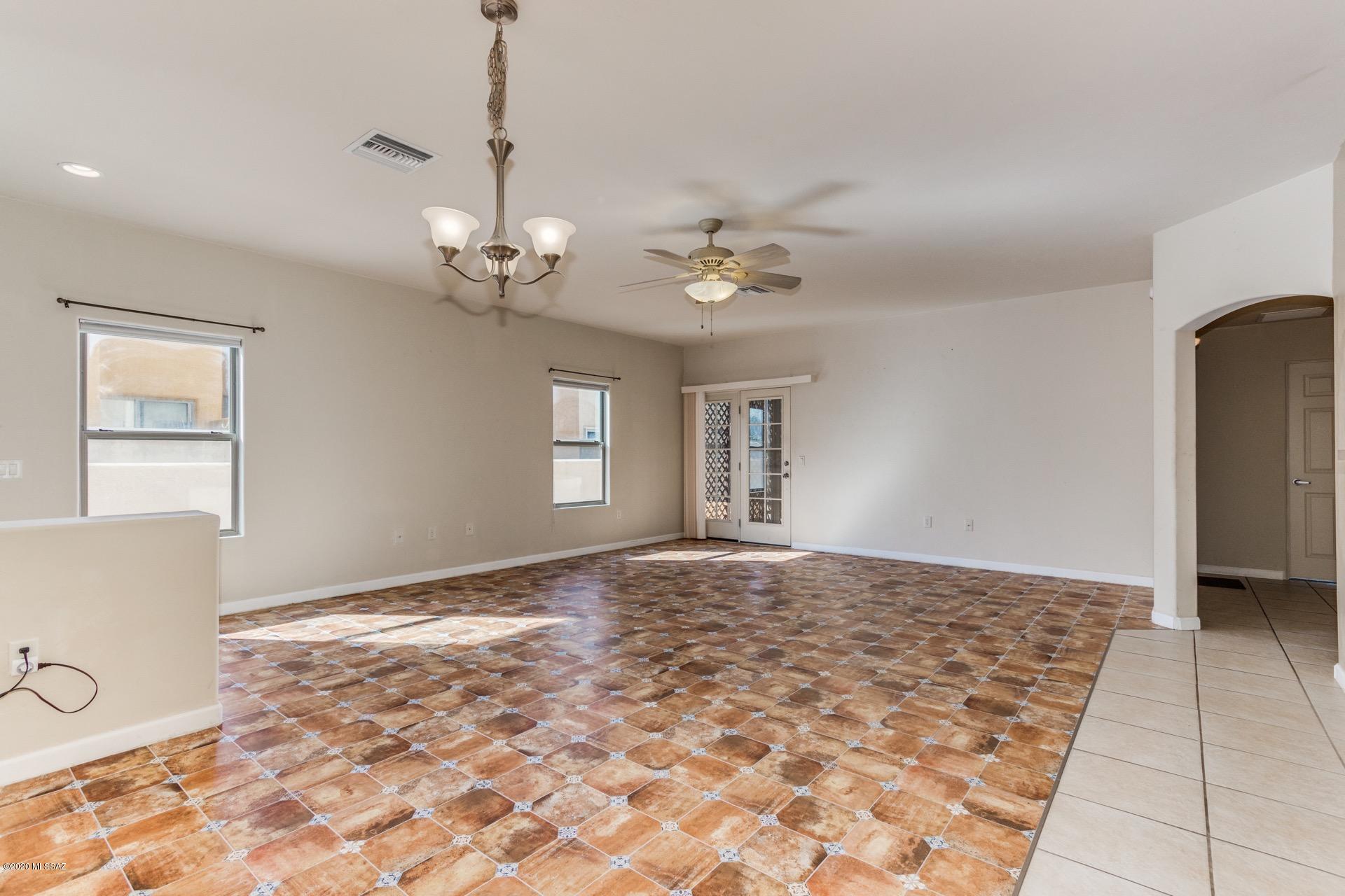La Esperanza Town Homes (1-26) - Residential