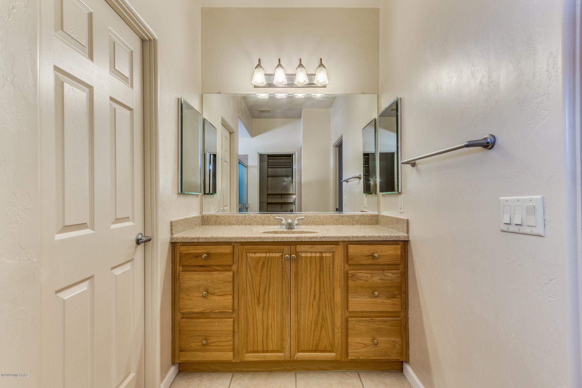 La Esperanza Town Homes (1-26) - Residential