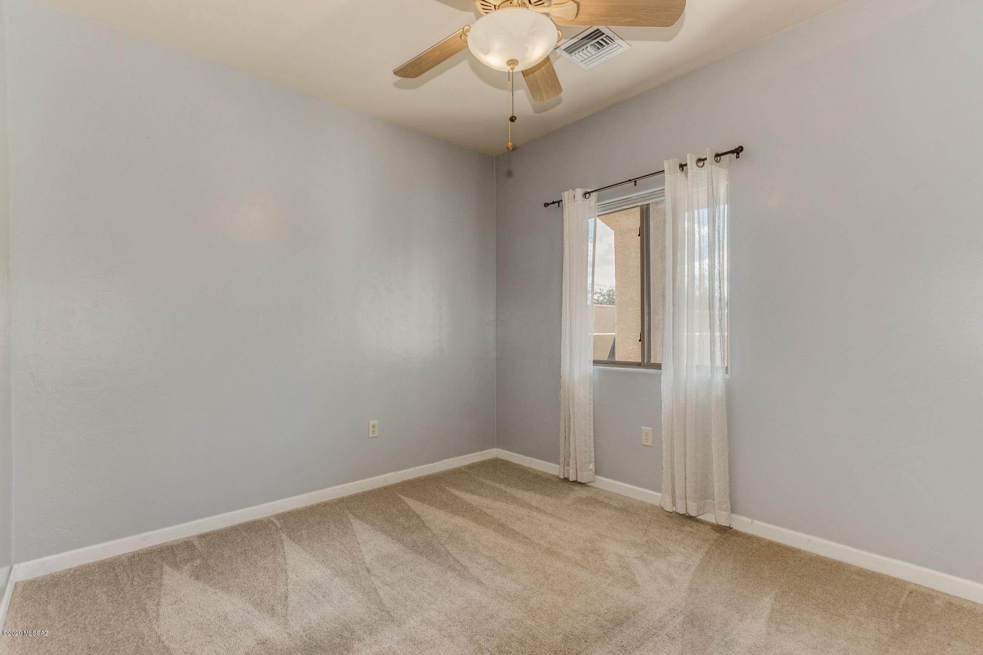 La Esperanza Town Homes (1-26) - Residential