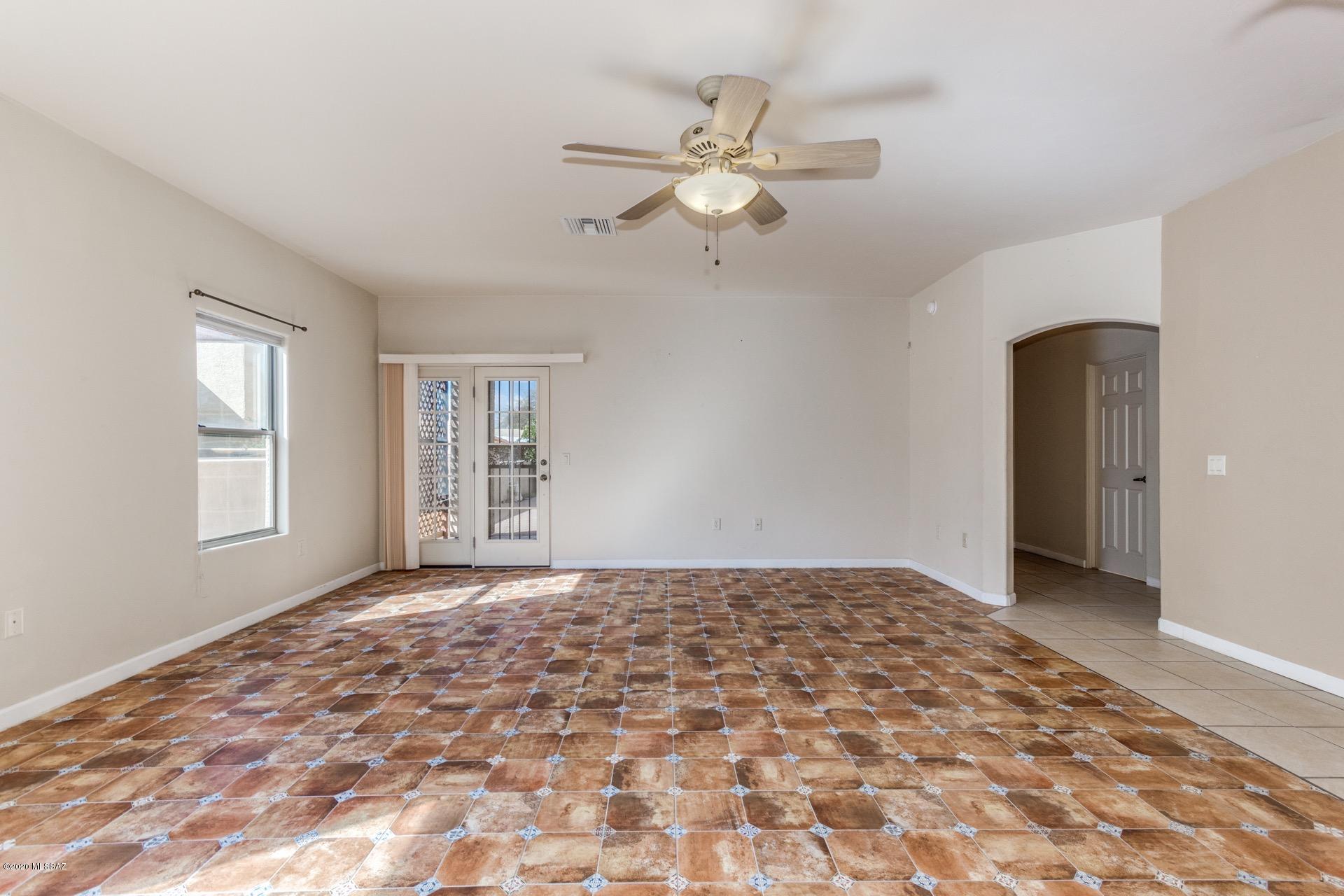 La Esperanza Town Homes (1-26) - Residential
