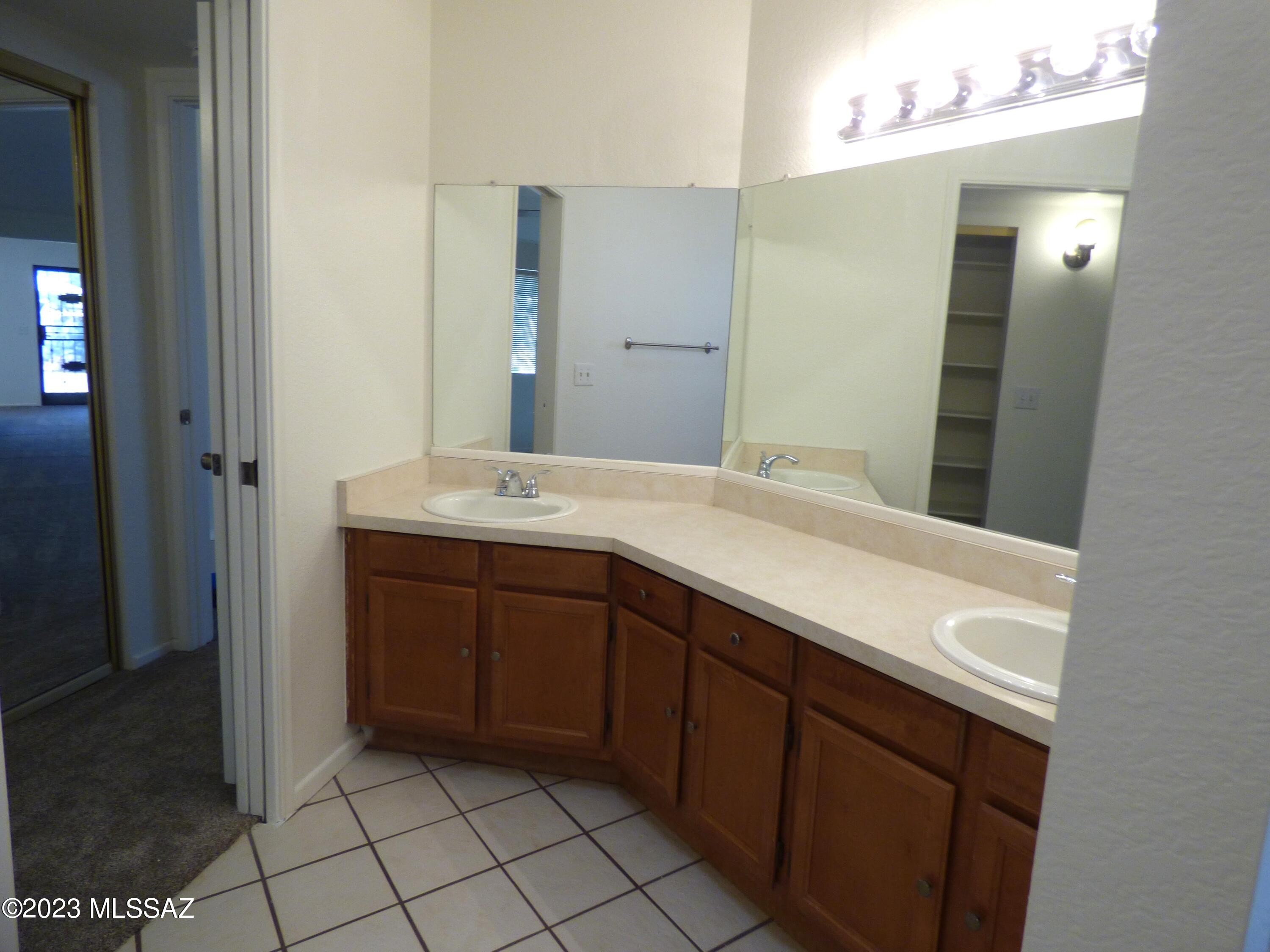 Meadowbrook (1-56) - Residential Lease