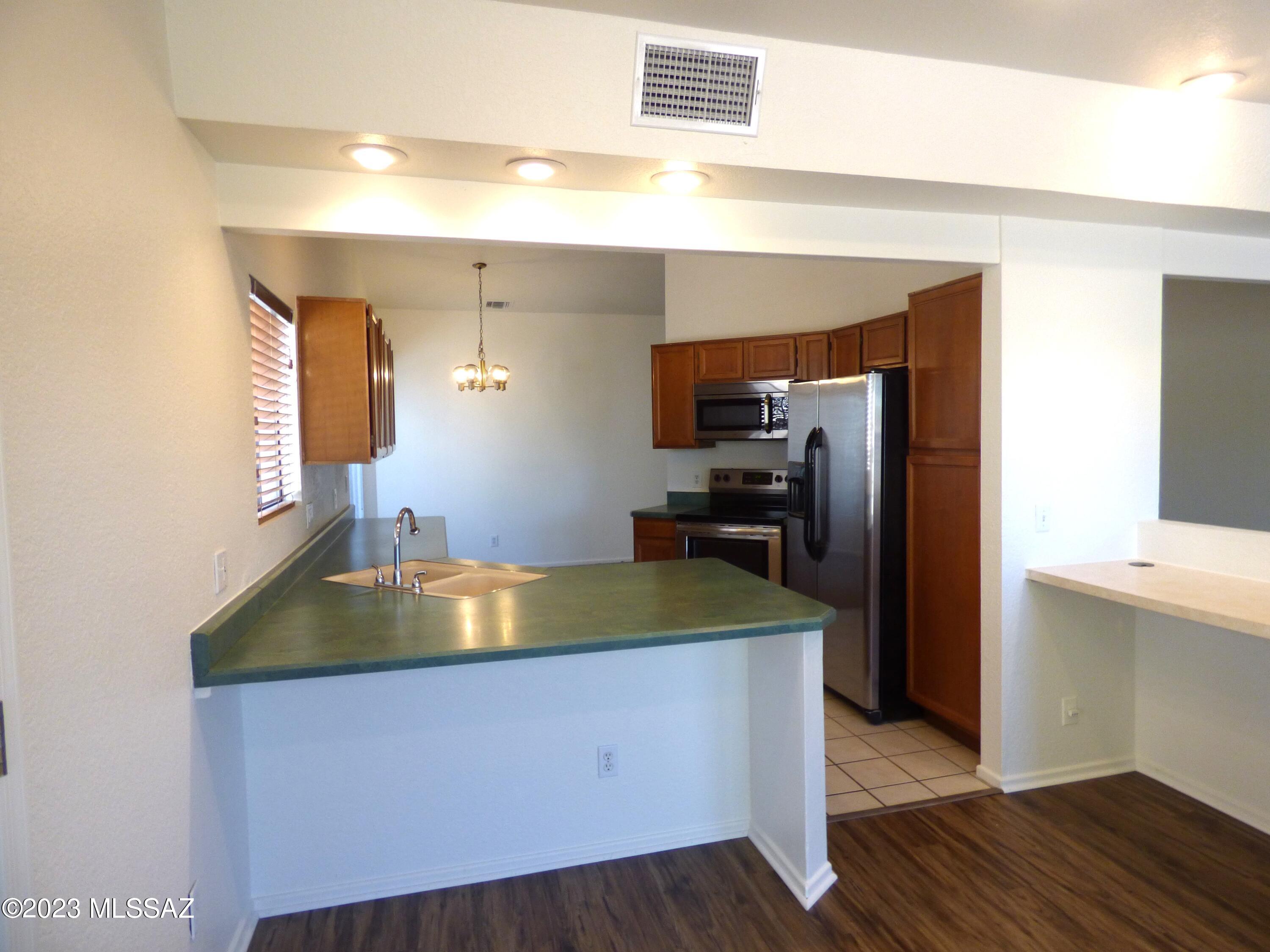 Meadowbrook (1-56) - Residential Lease
