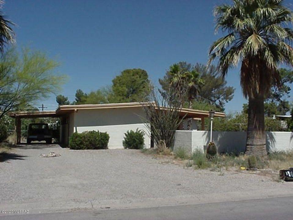 Great Central Location close to TMC and shopping. Property is currently rented. Please do not disturb the tenant.