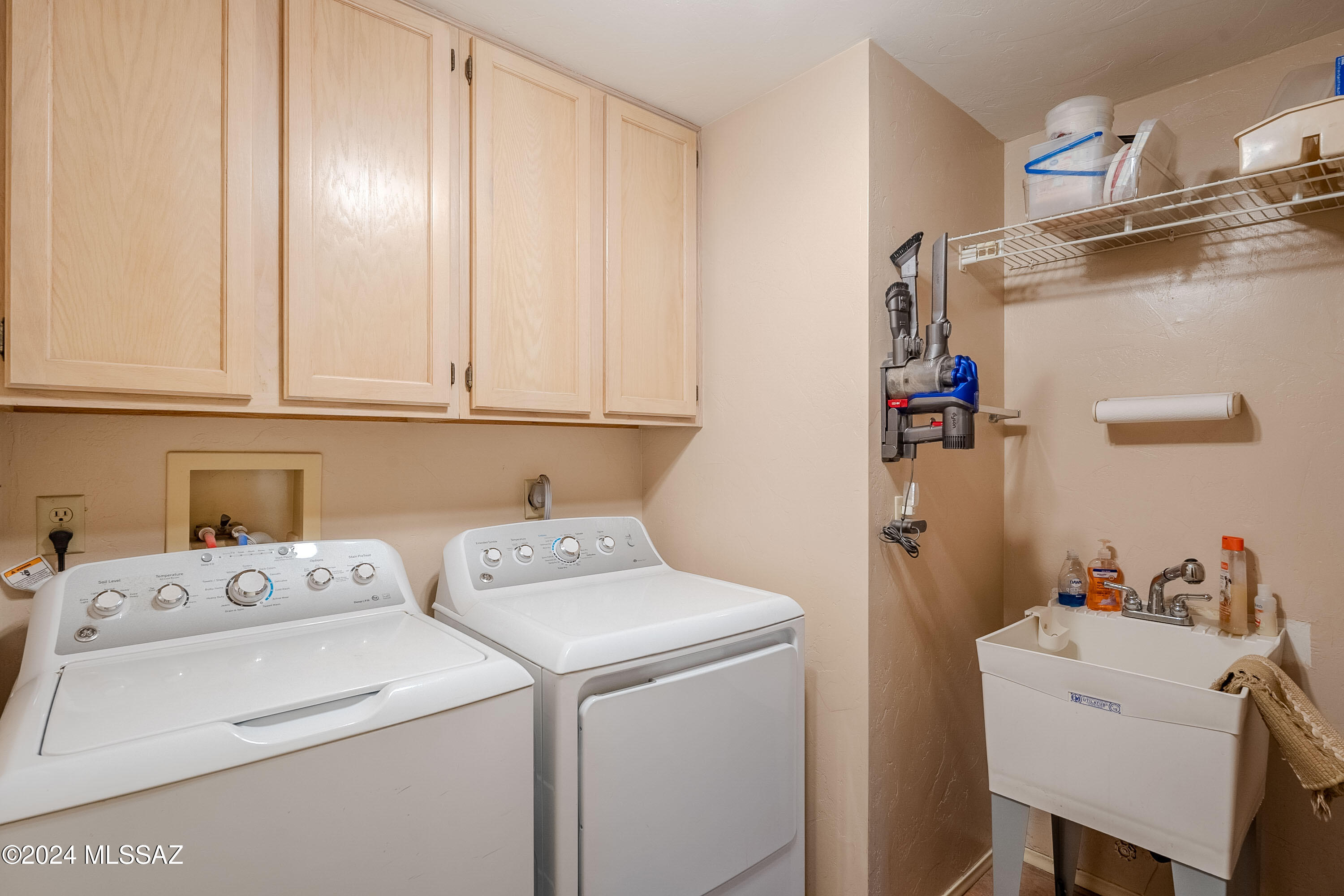 La Mirada (1-8) - Residential