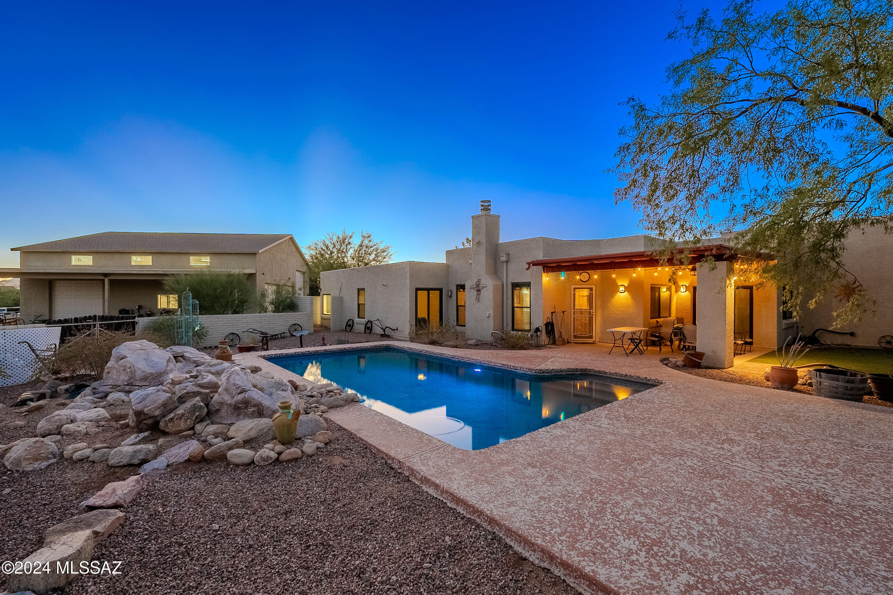 La Mirada (1-8) - Residential