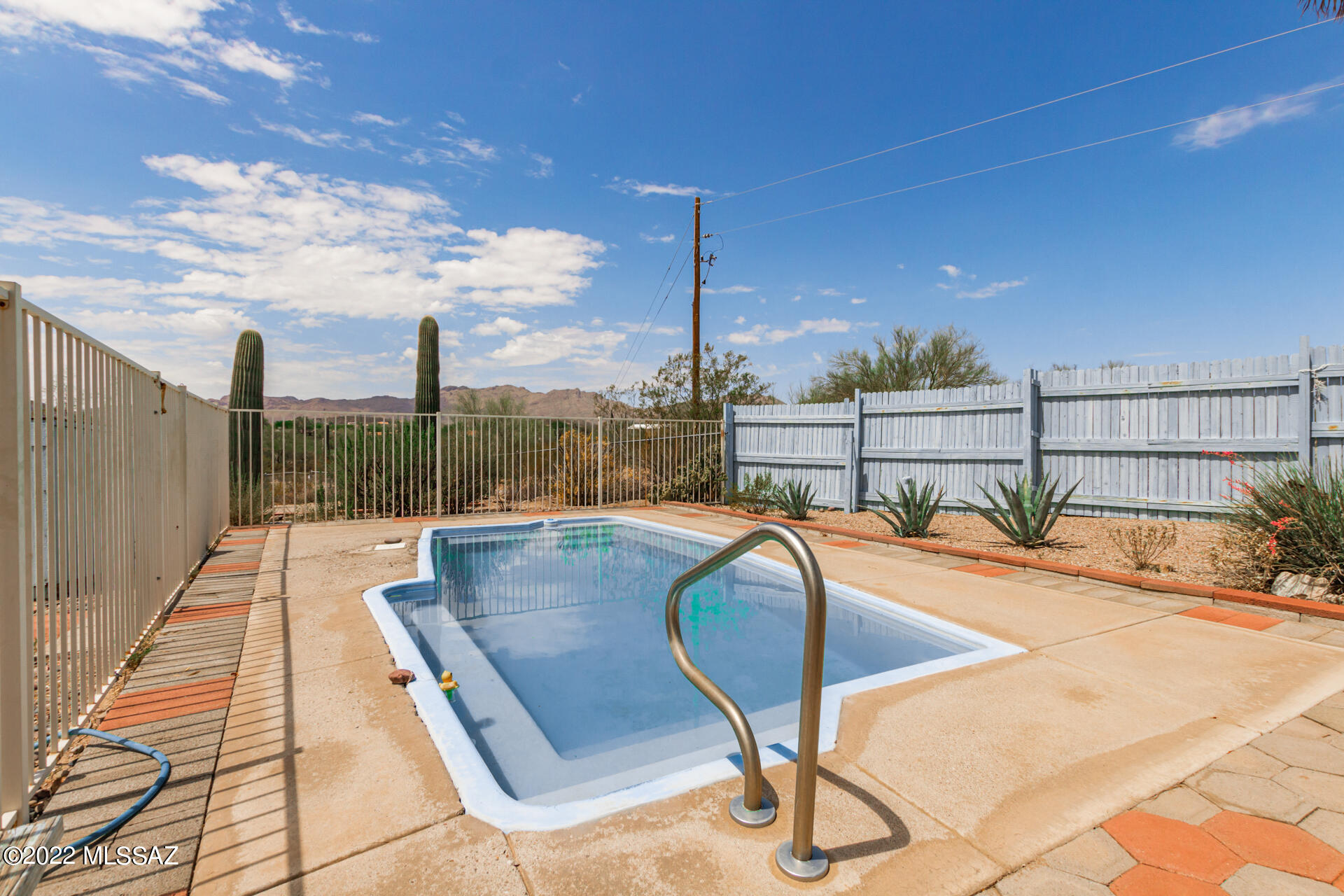 Del Cerro Estates (27-74) - Residential