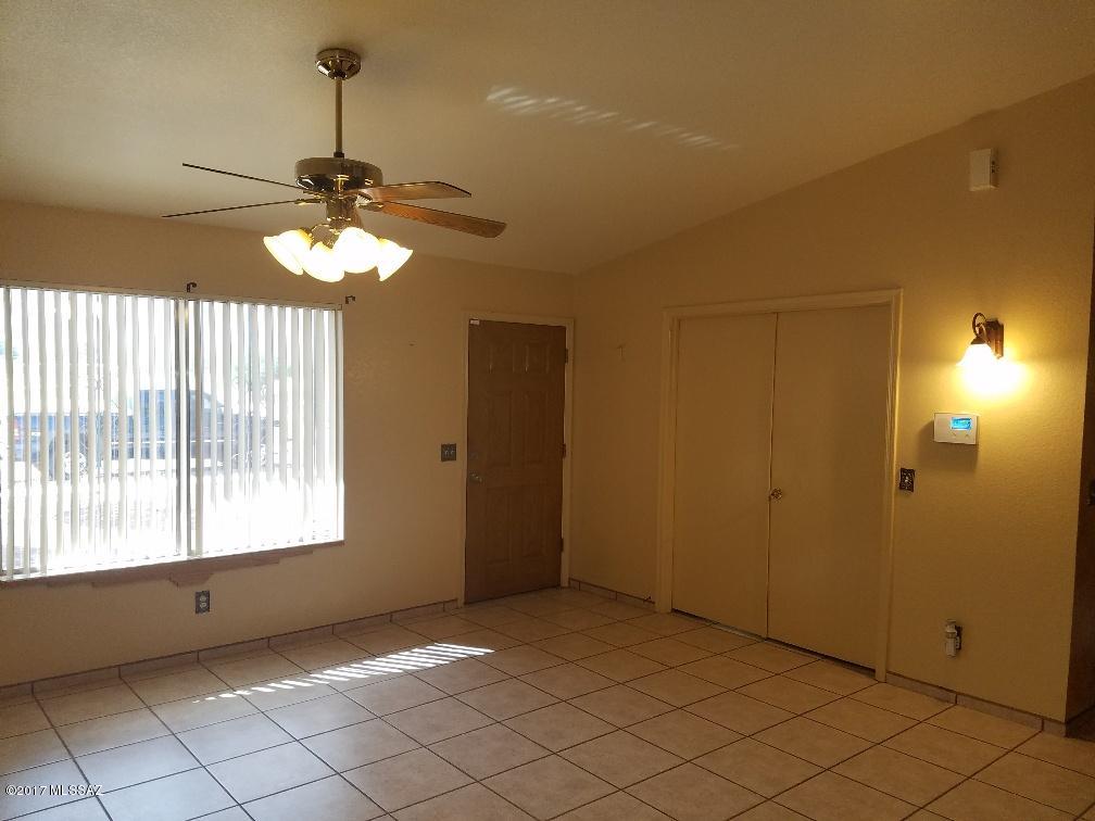Mission West (1-370) - Residential