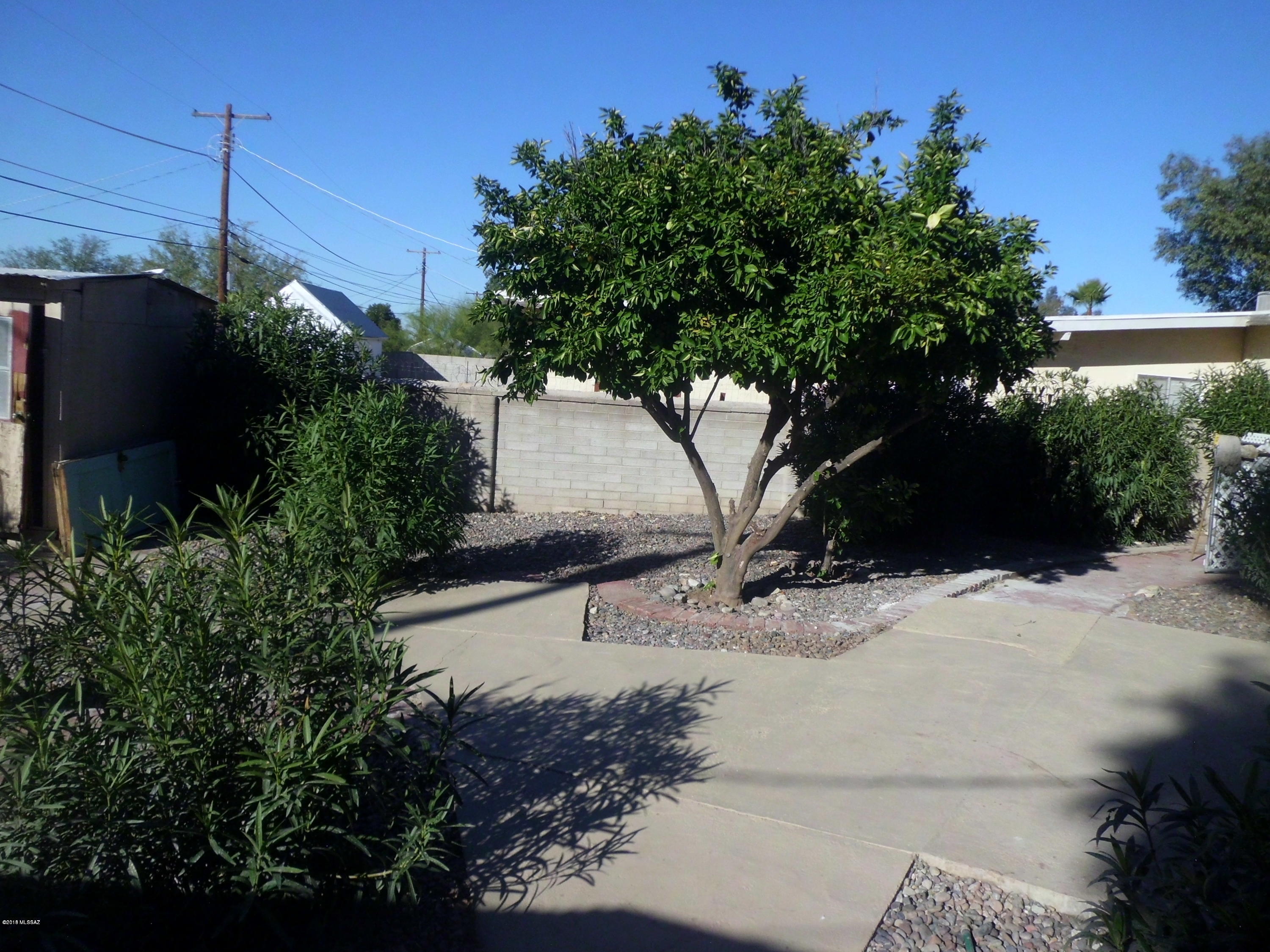 Pueblo Gardens - Residential