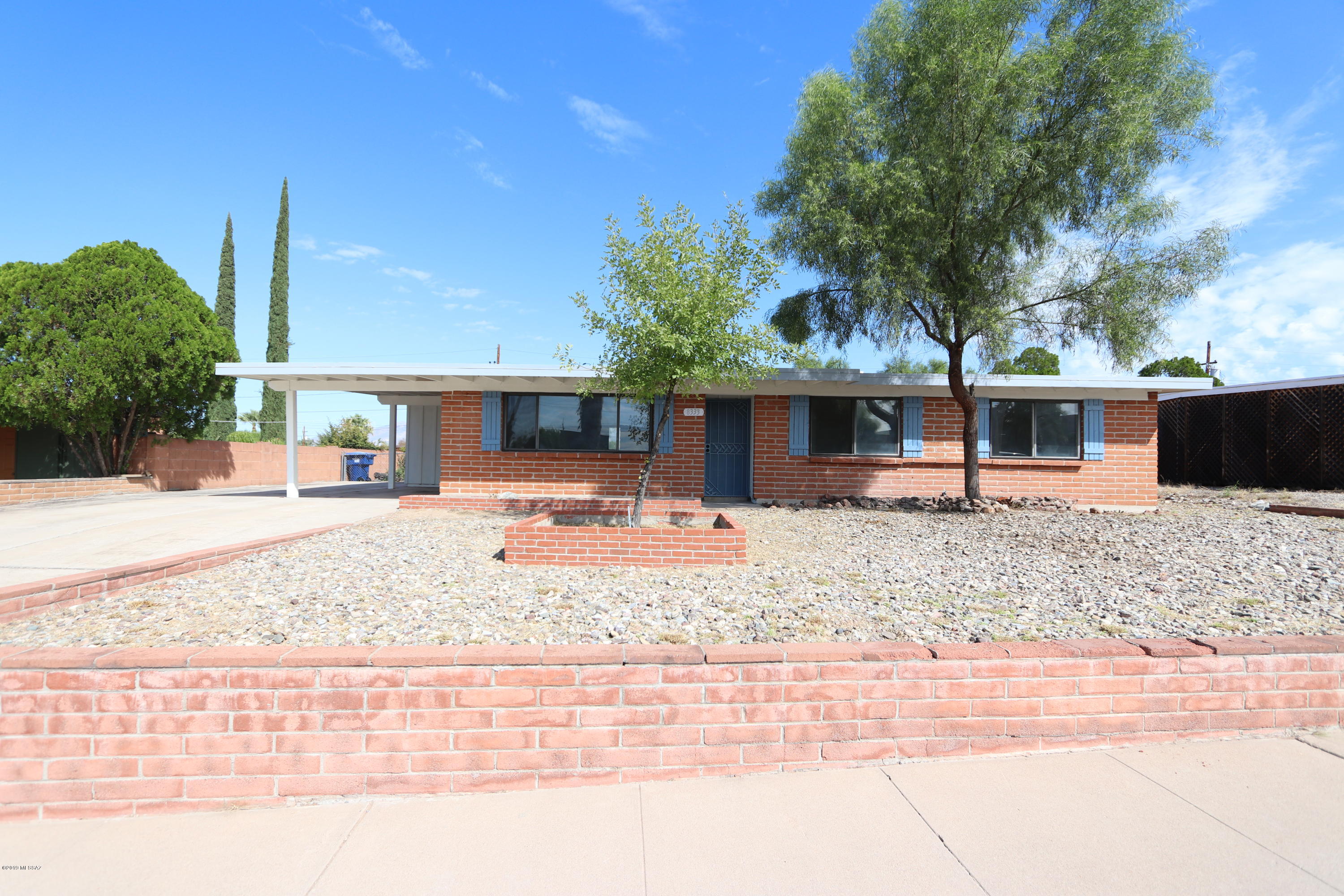 Beautiful solid brick Ranch home with modern interior design