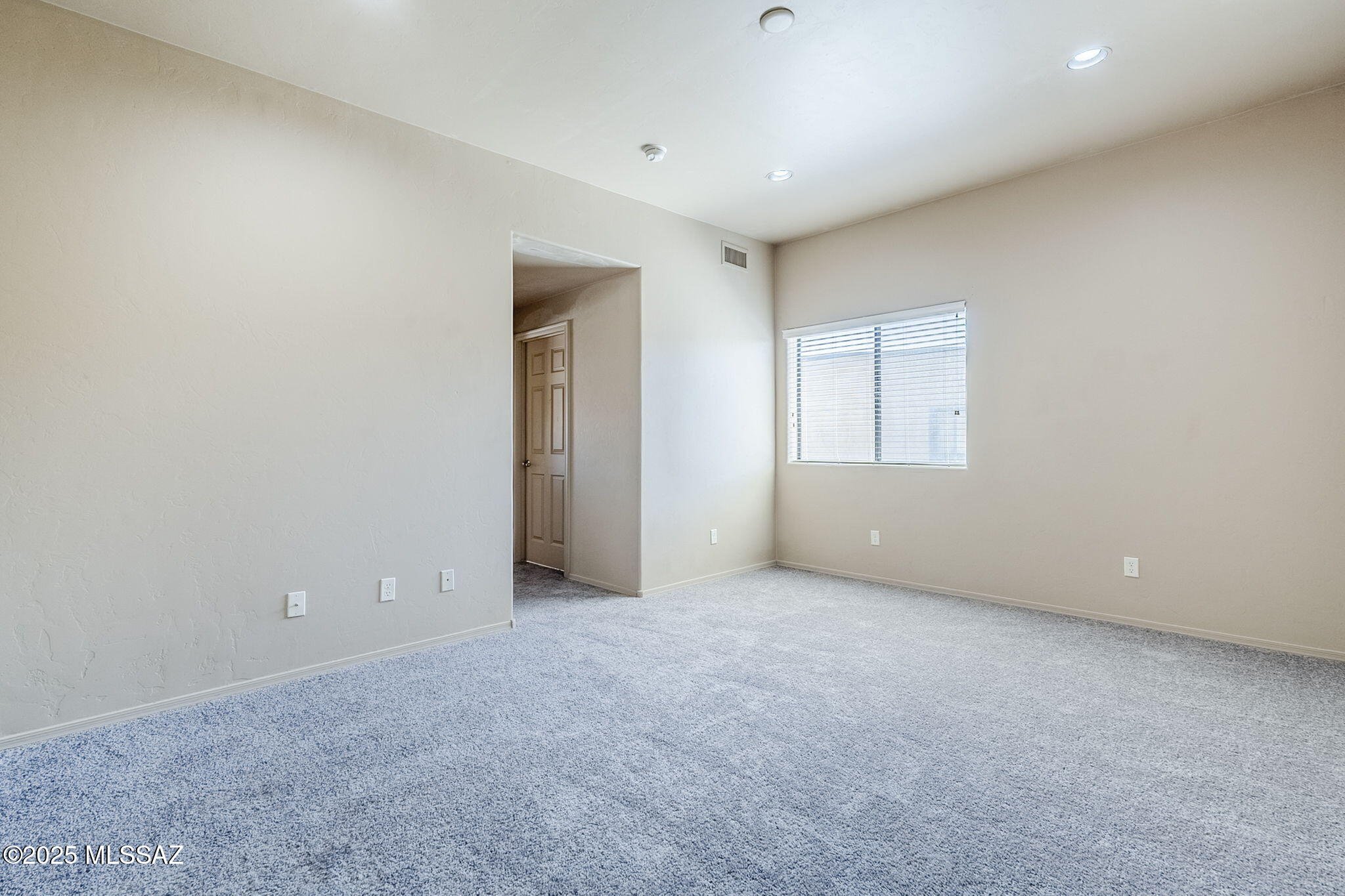 Dos Tiburones Townhouses (1-34) - Residential