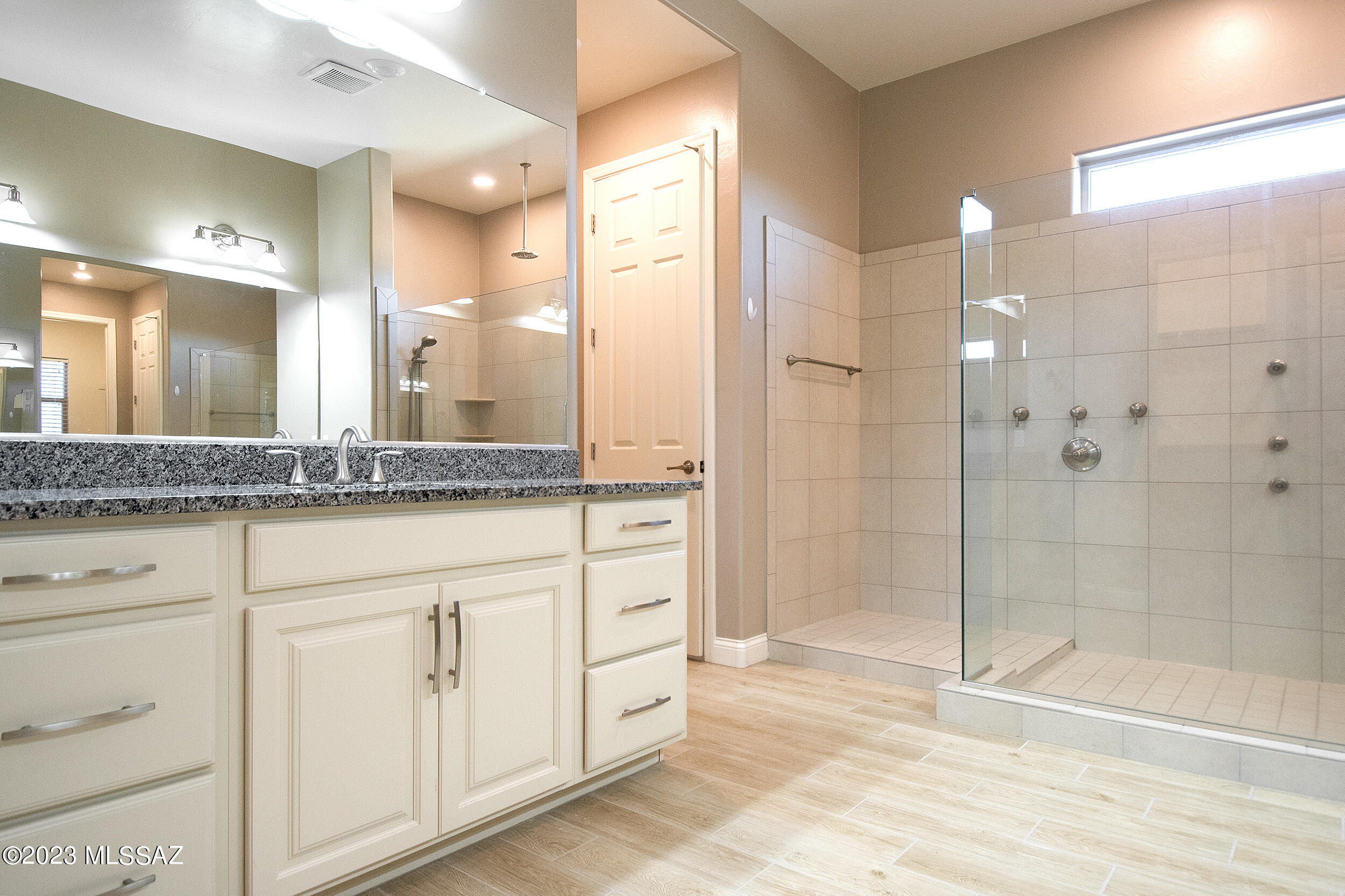 Eagles Rest SQ20152890001 - Residential