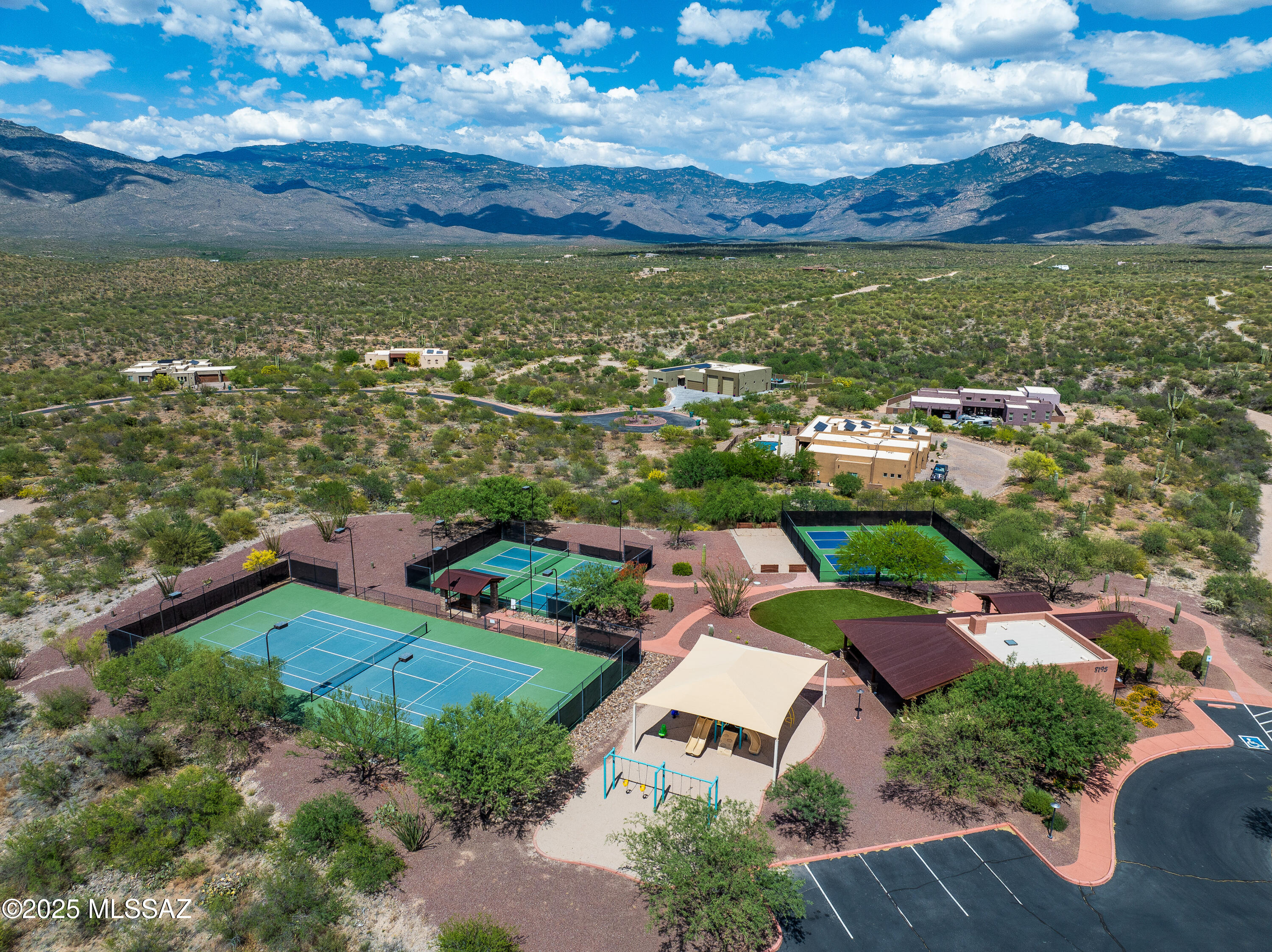 Coyote Creek (1-395) - Residential